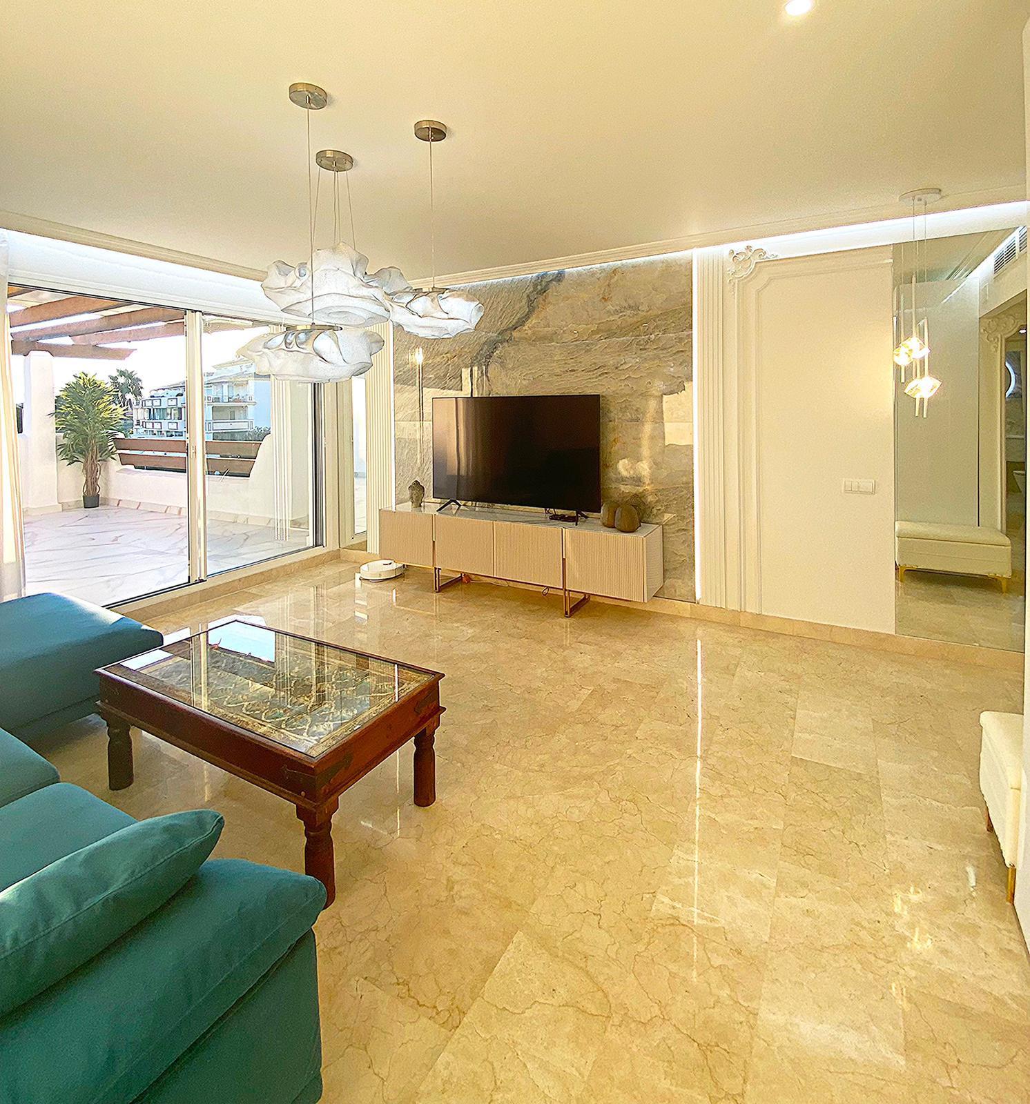 For sale of flat in Estepona