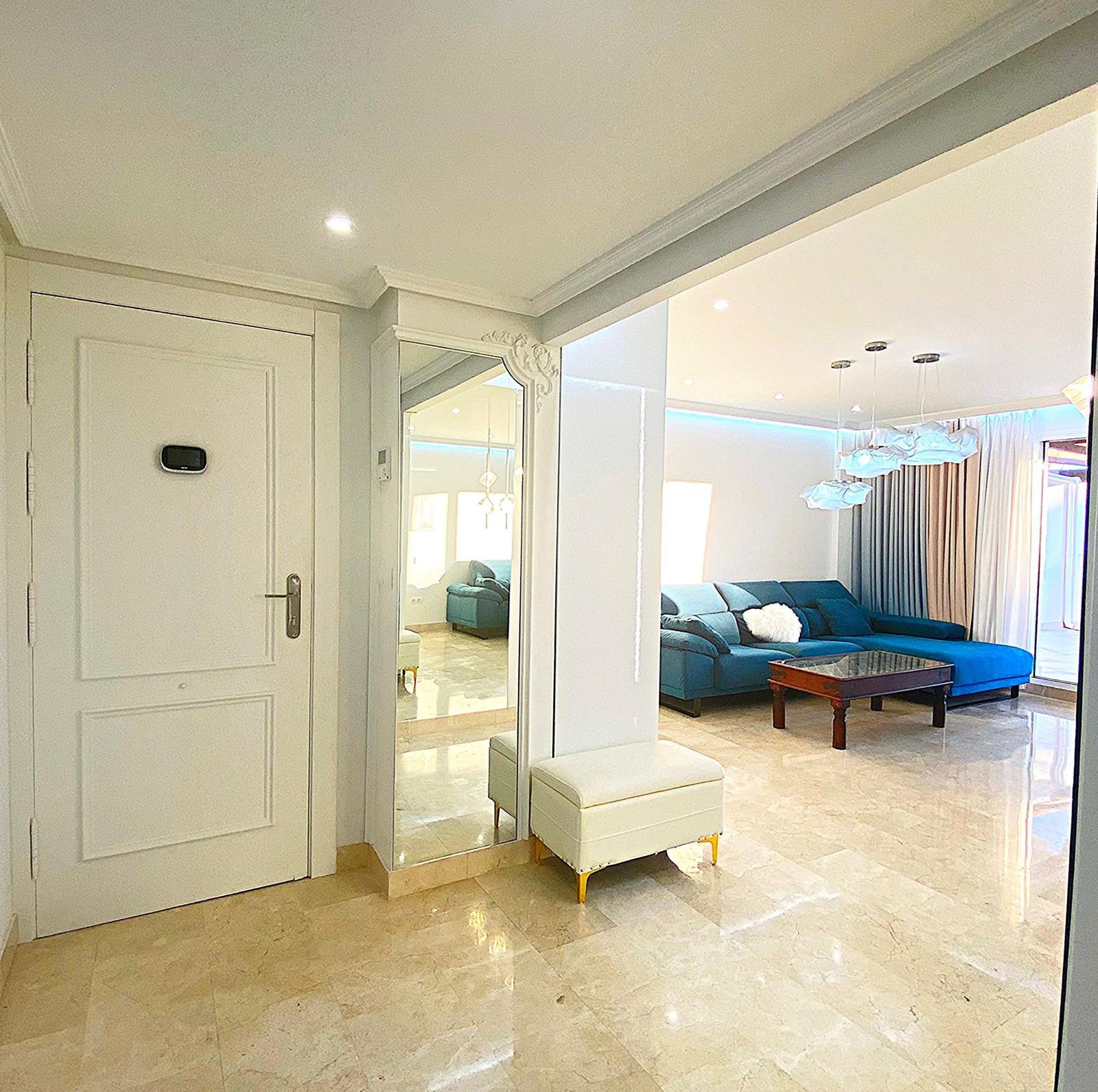 For sale of flat in Estepona