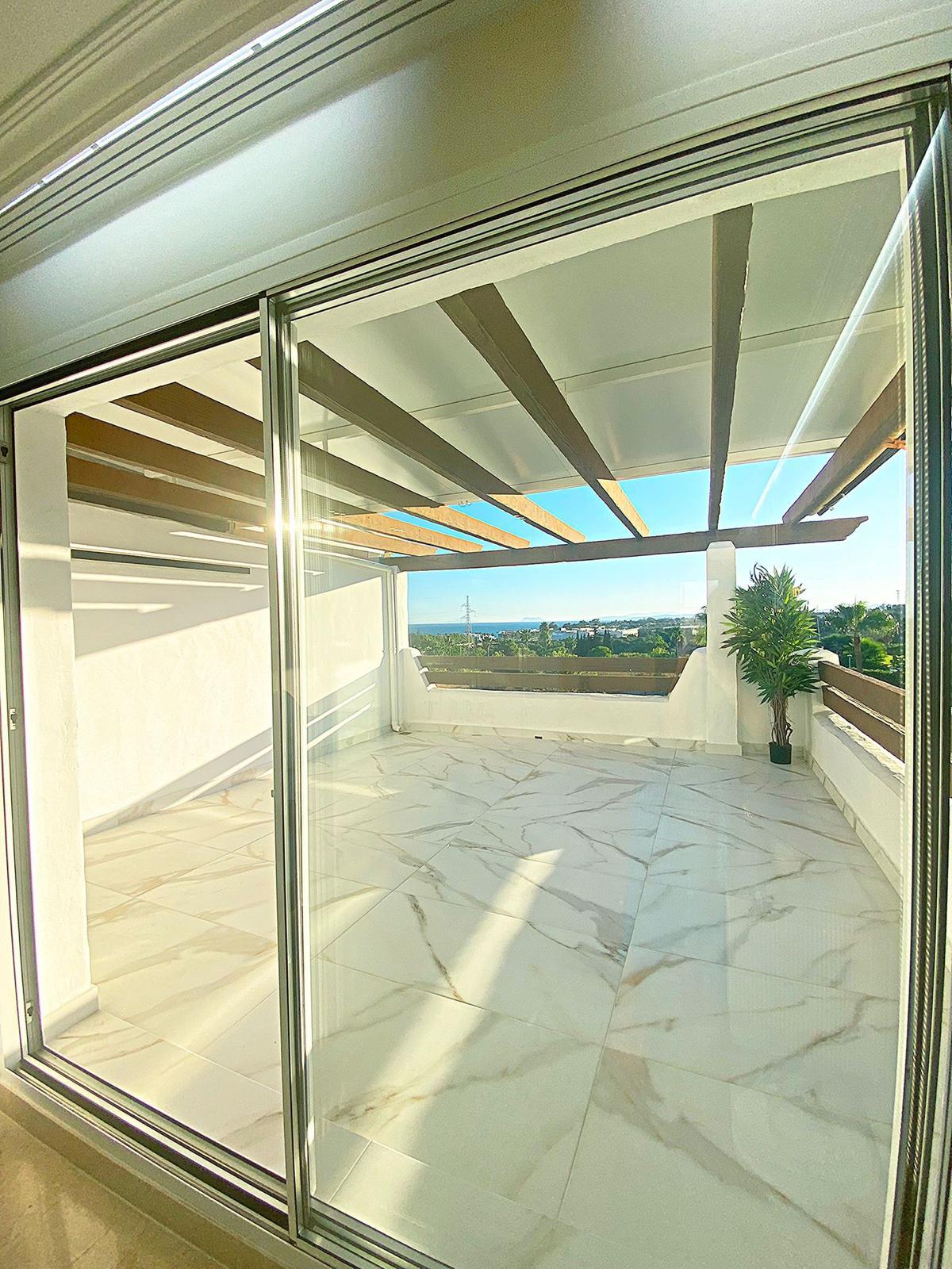 For sale of flat in Estepona