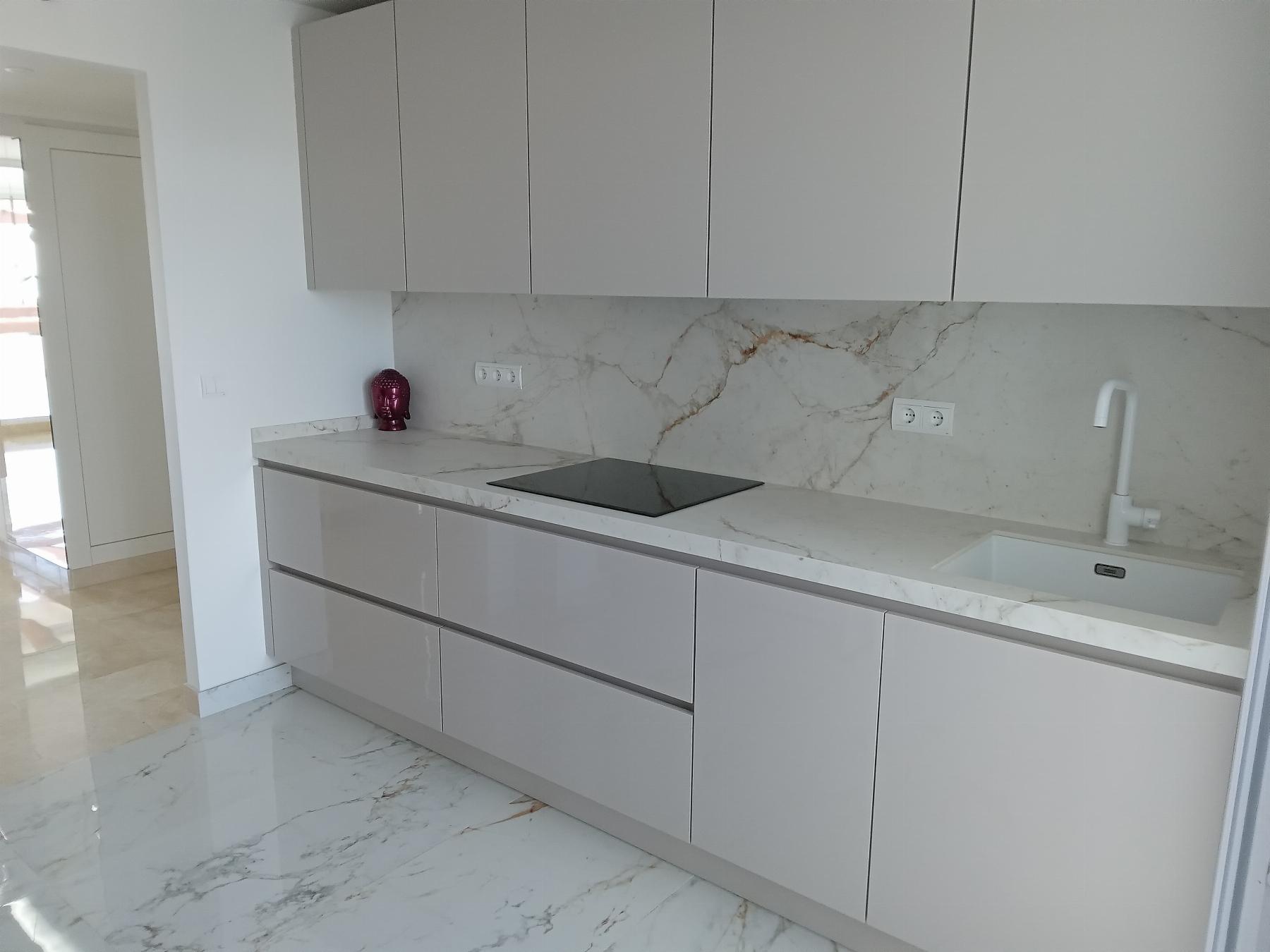 For sale of flat in Estepona