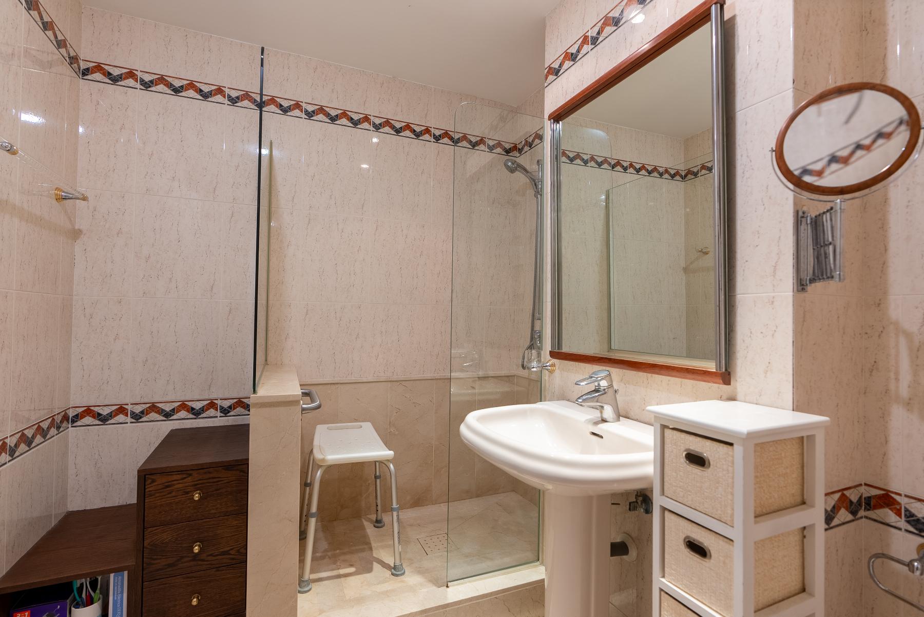 Verkoop van appartement in Estepona