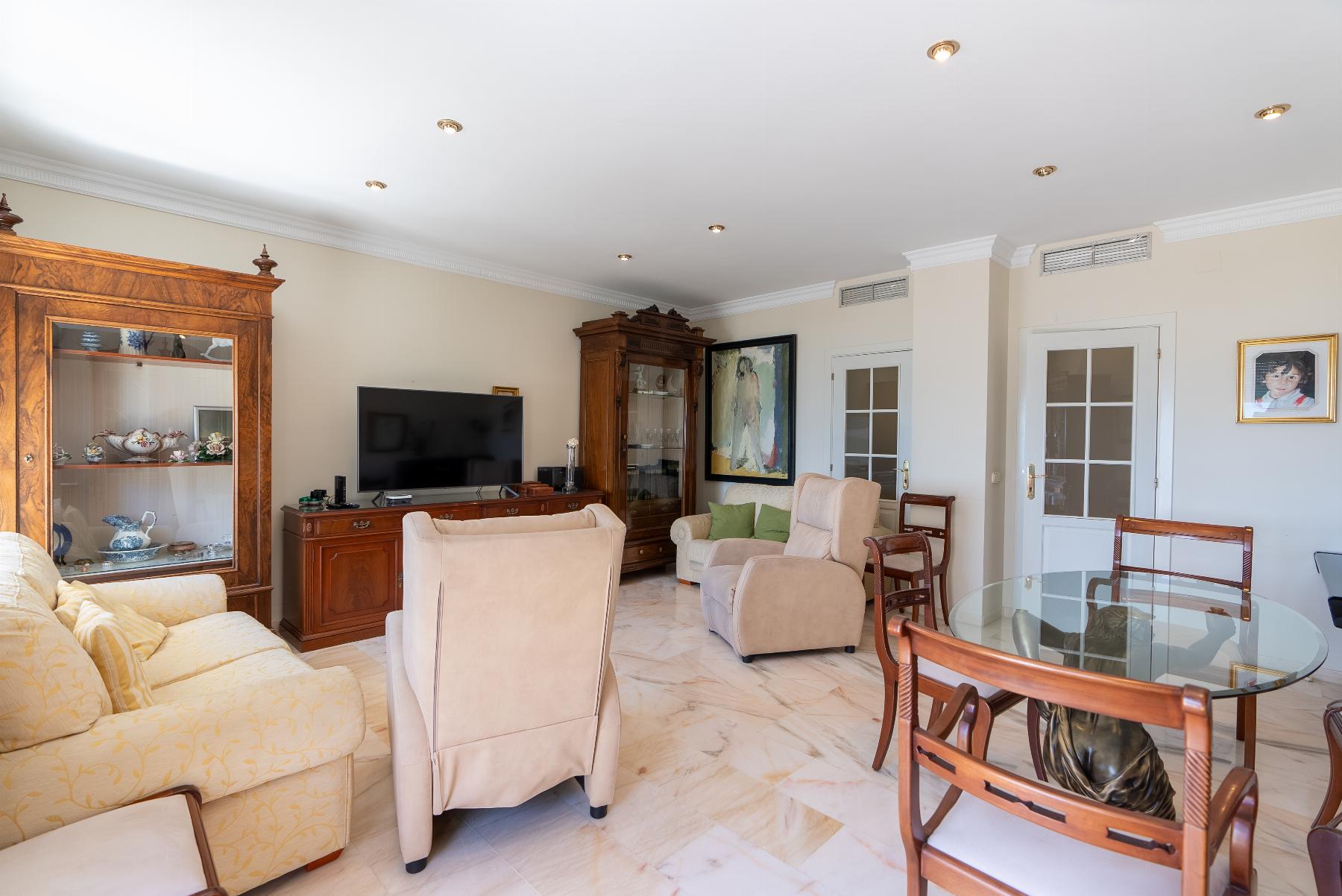 Verkoop van appartement in Estepona
