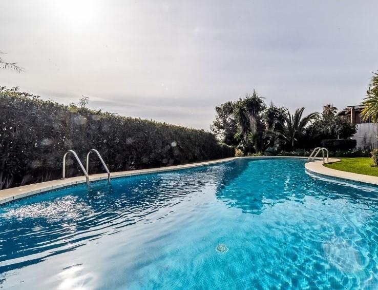 Salgai  apartamentu  Estepona