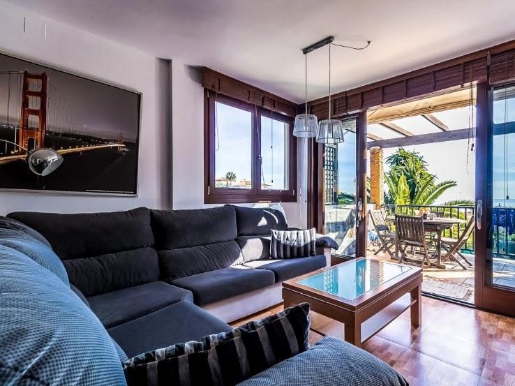 Salgai  apartamentu  Estepona