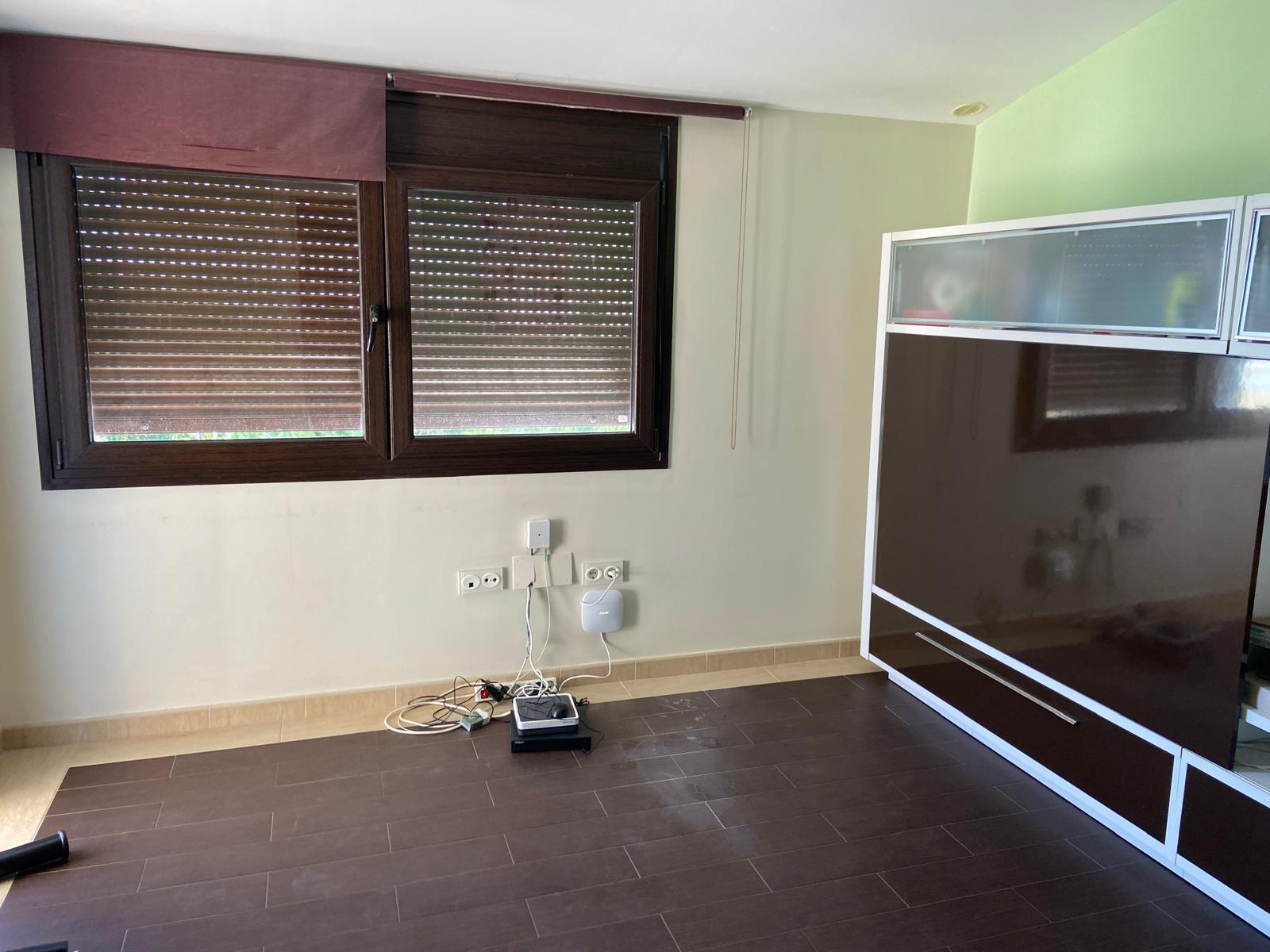 بيع من أرضية في Estepona