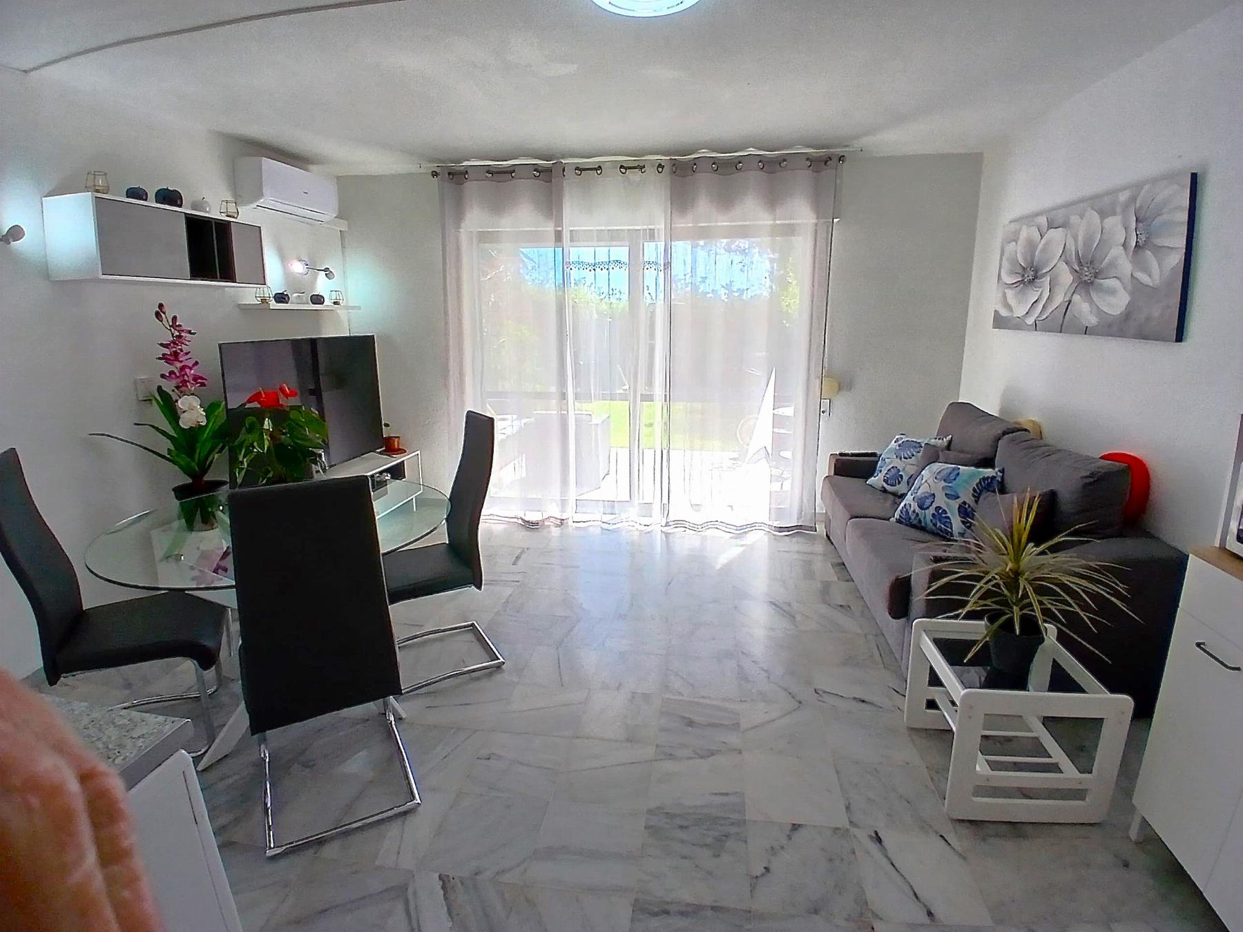 Продажа от

 Квартира на Estepona