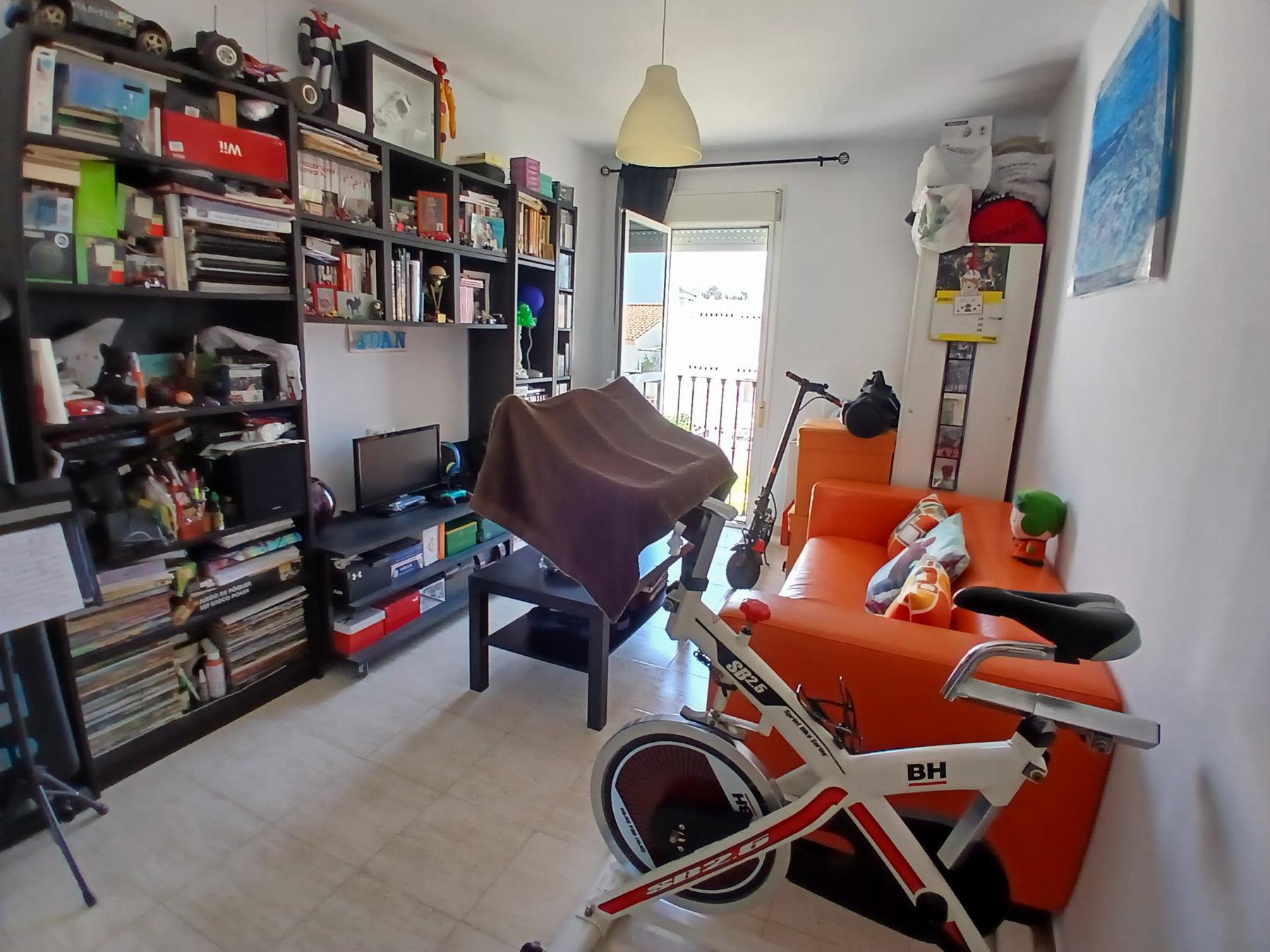For sale of duplex in Estepona