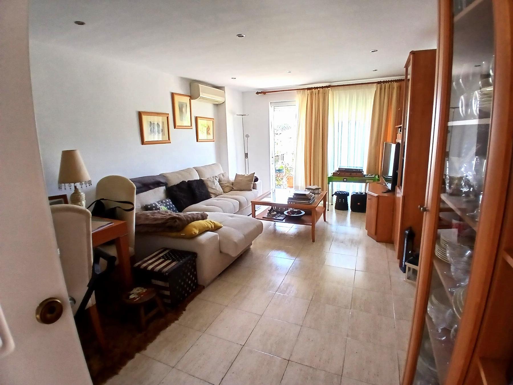 For sale of duplex in Estepona