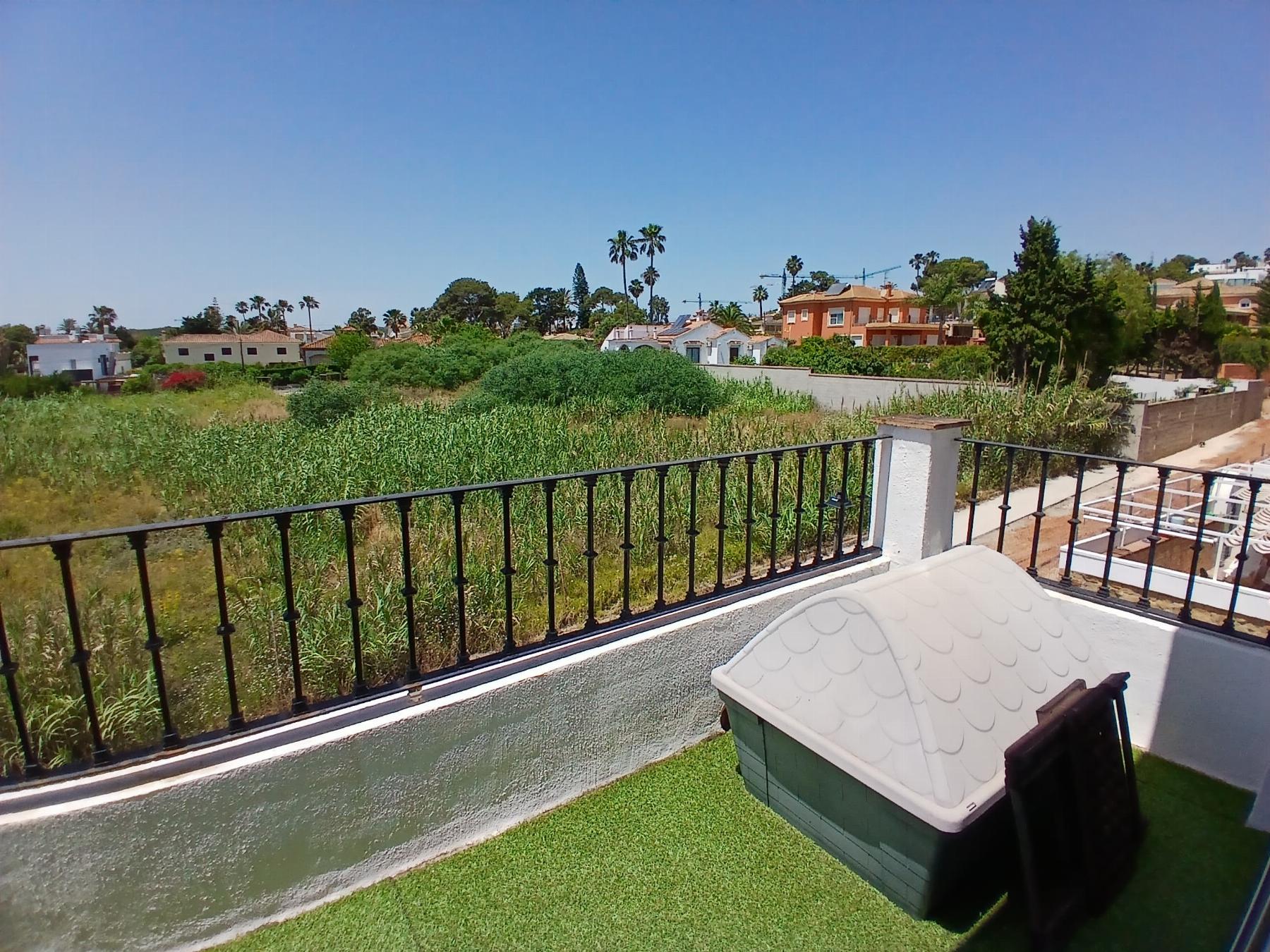 For sale of duplex in Estepona