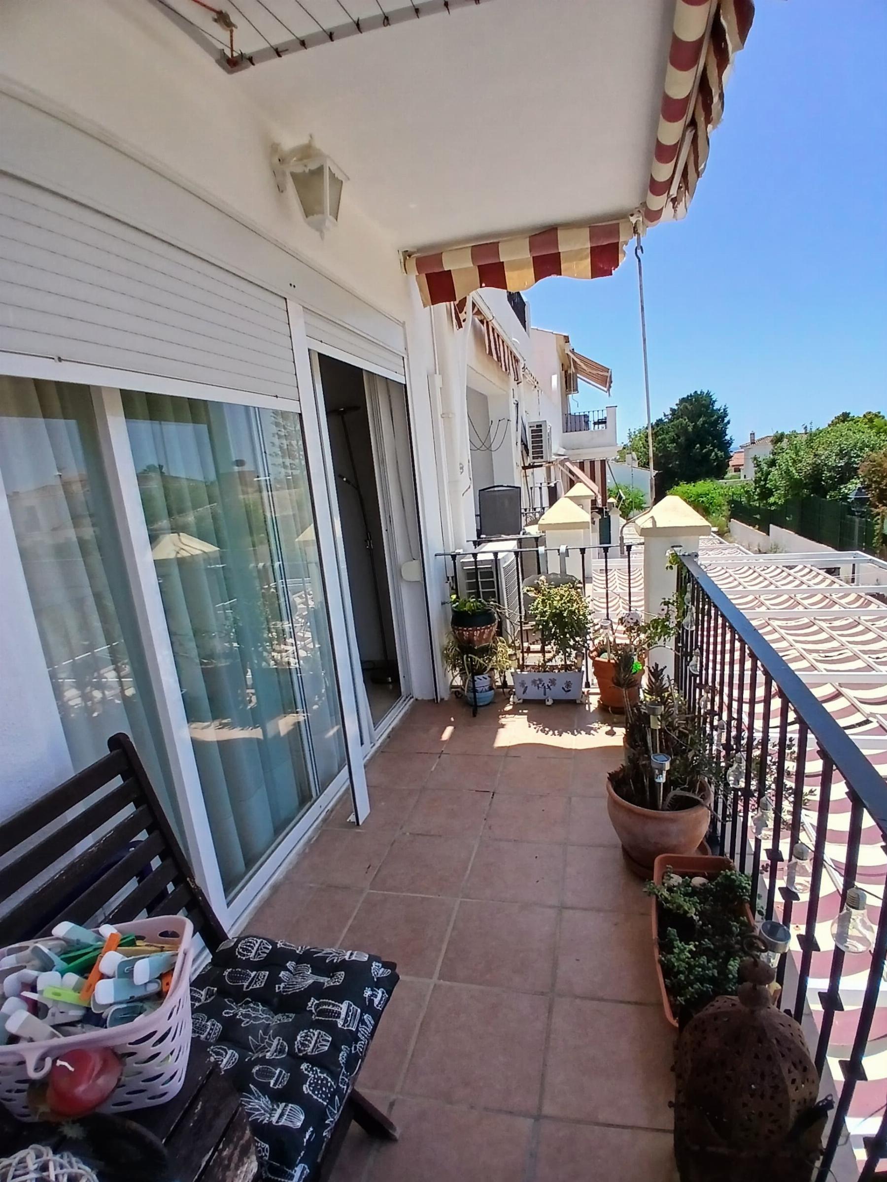 For sale of duplex in Estepona