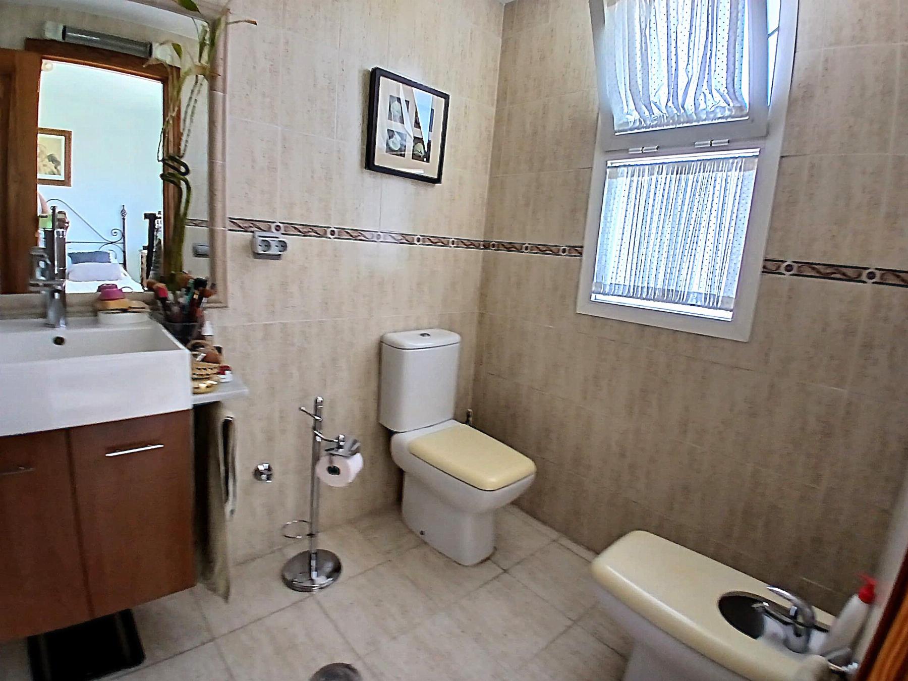 For sale of duplex in Estepona