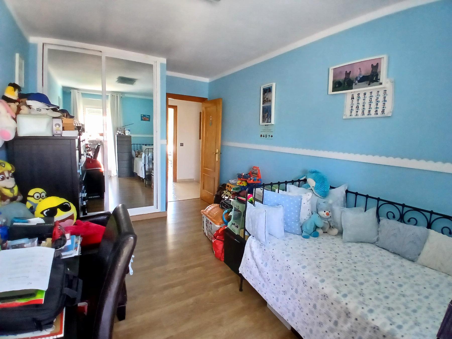 For sale of duplex in Estepona
