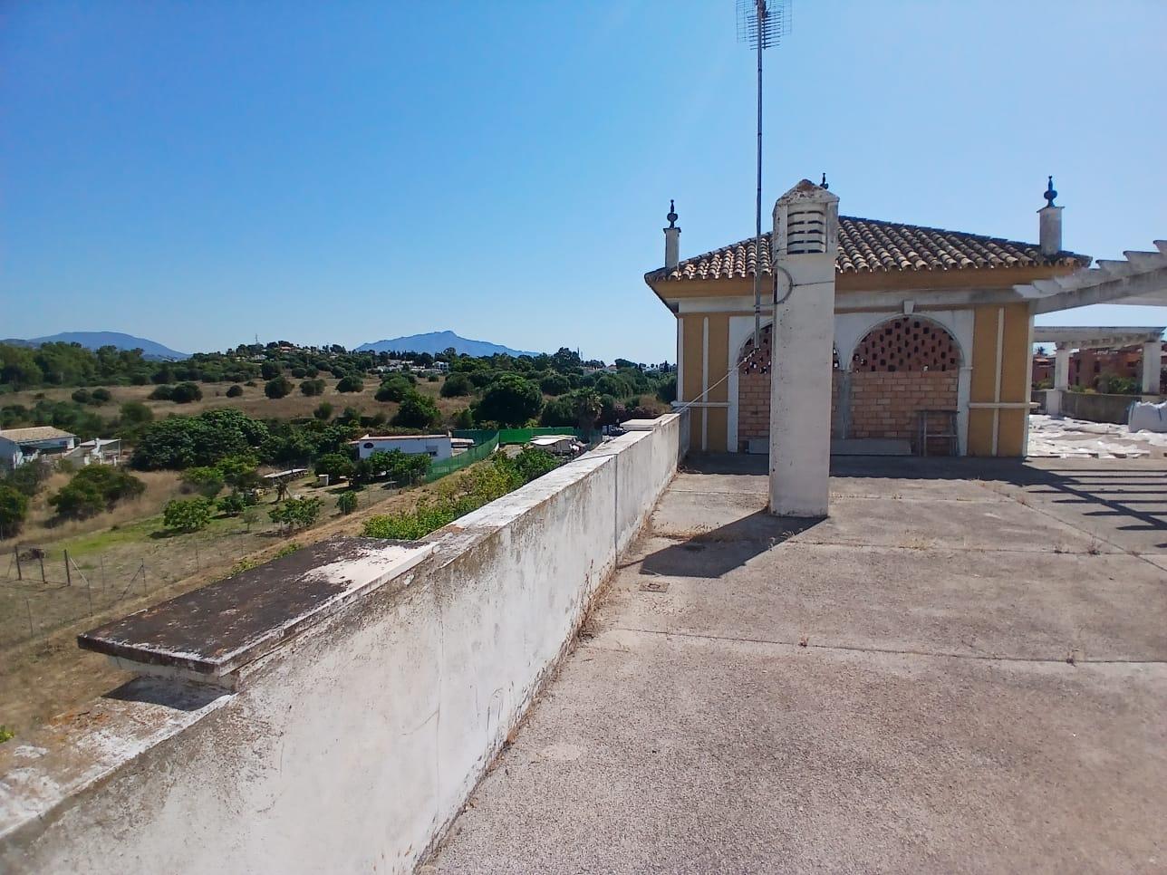 Alquiler de local en Estepona