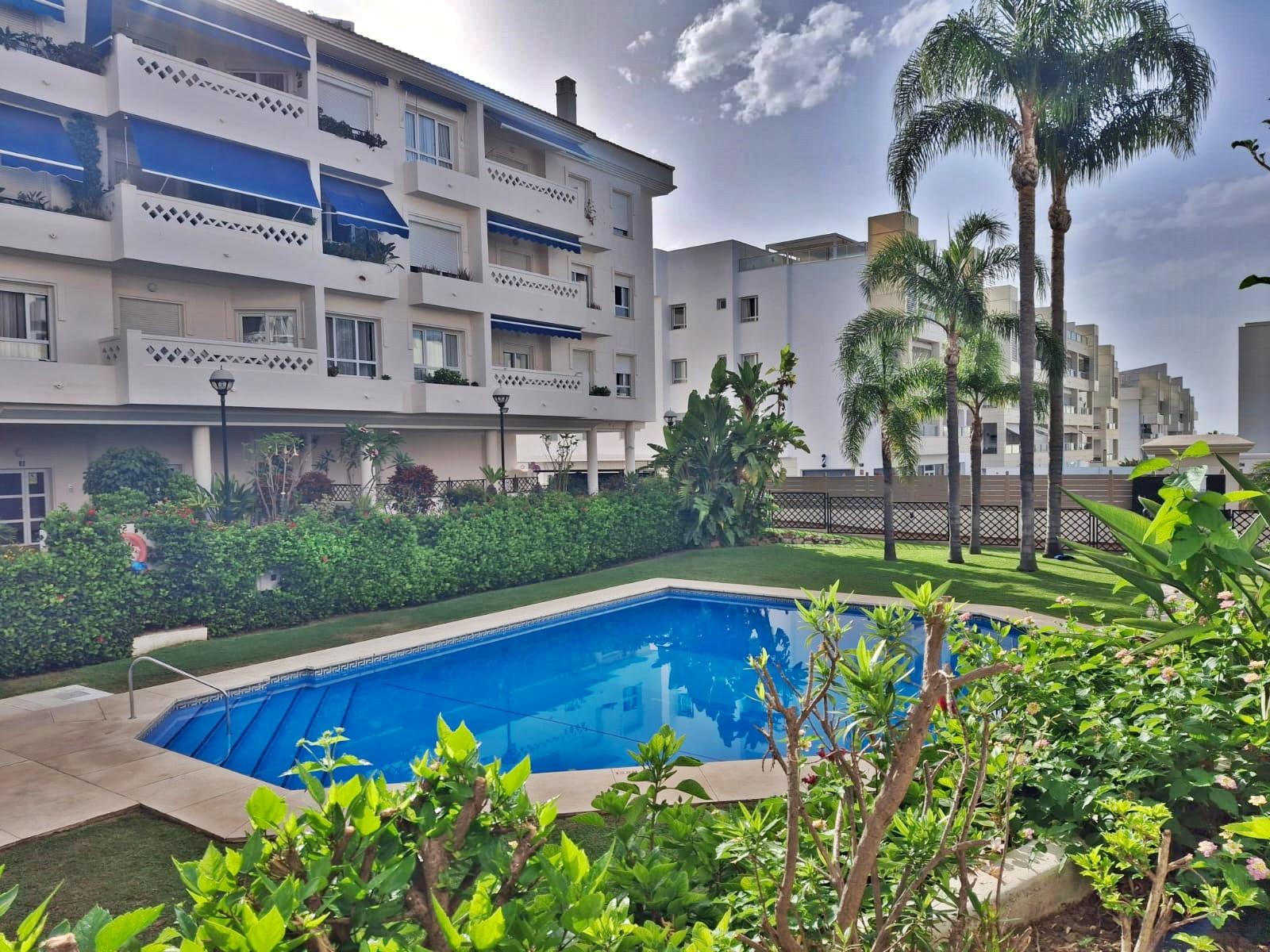 Venta de piso en San Pedro de Alcántara