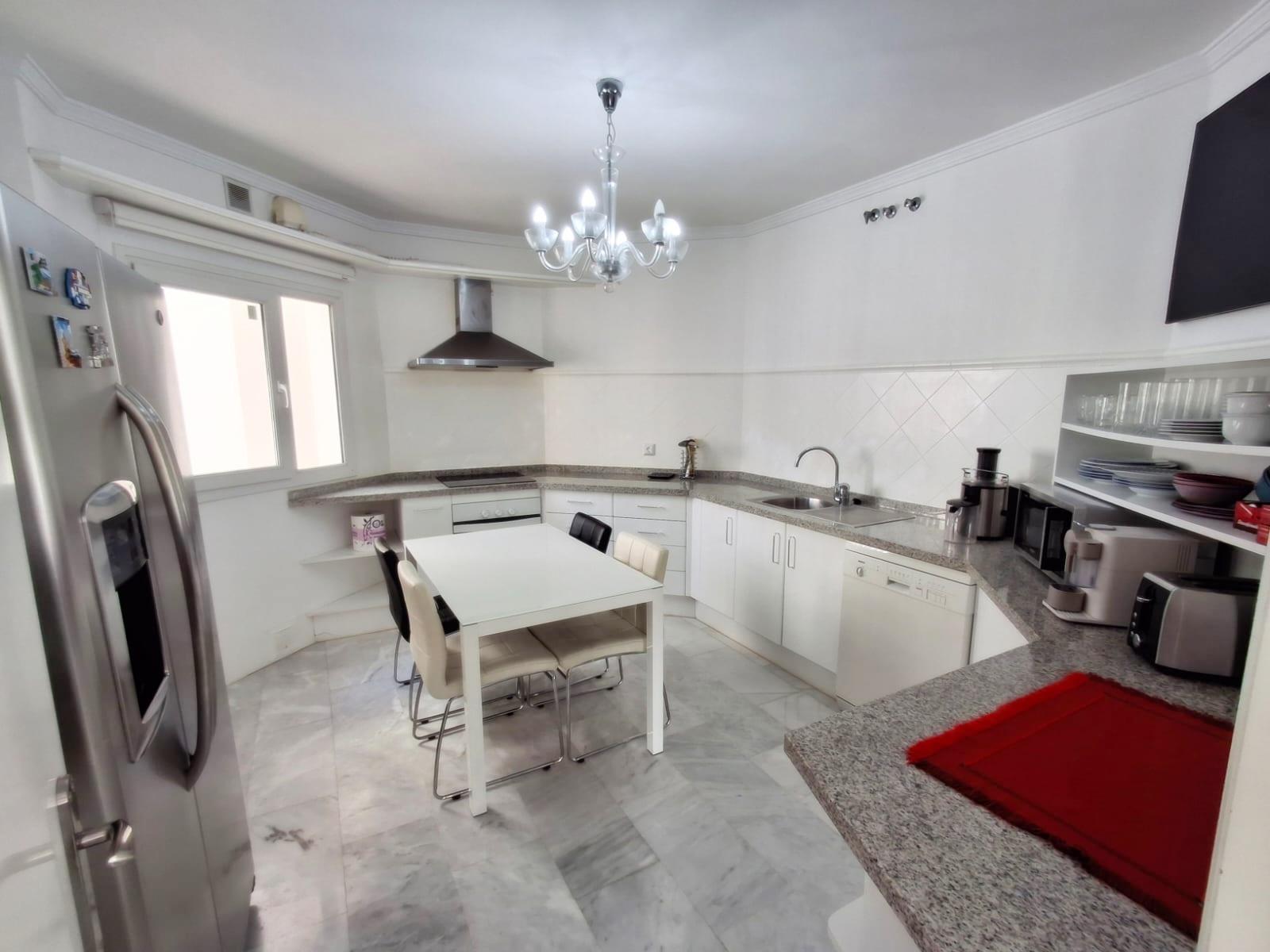 Venta de piso en San Pedro de Alcántara
