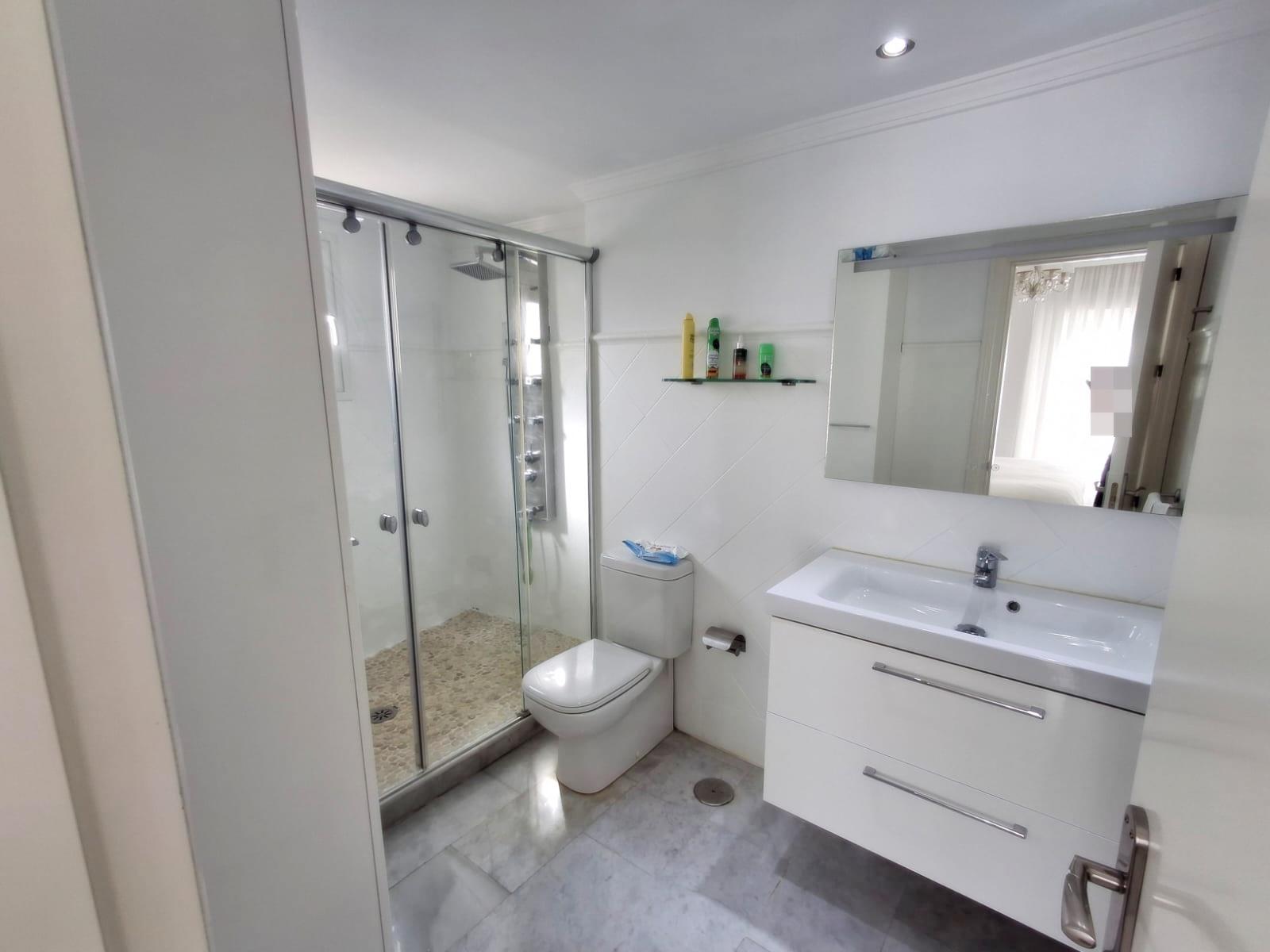 Venta de piso en San Pedro de Alcántara