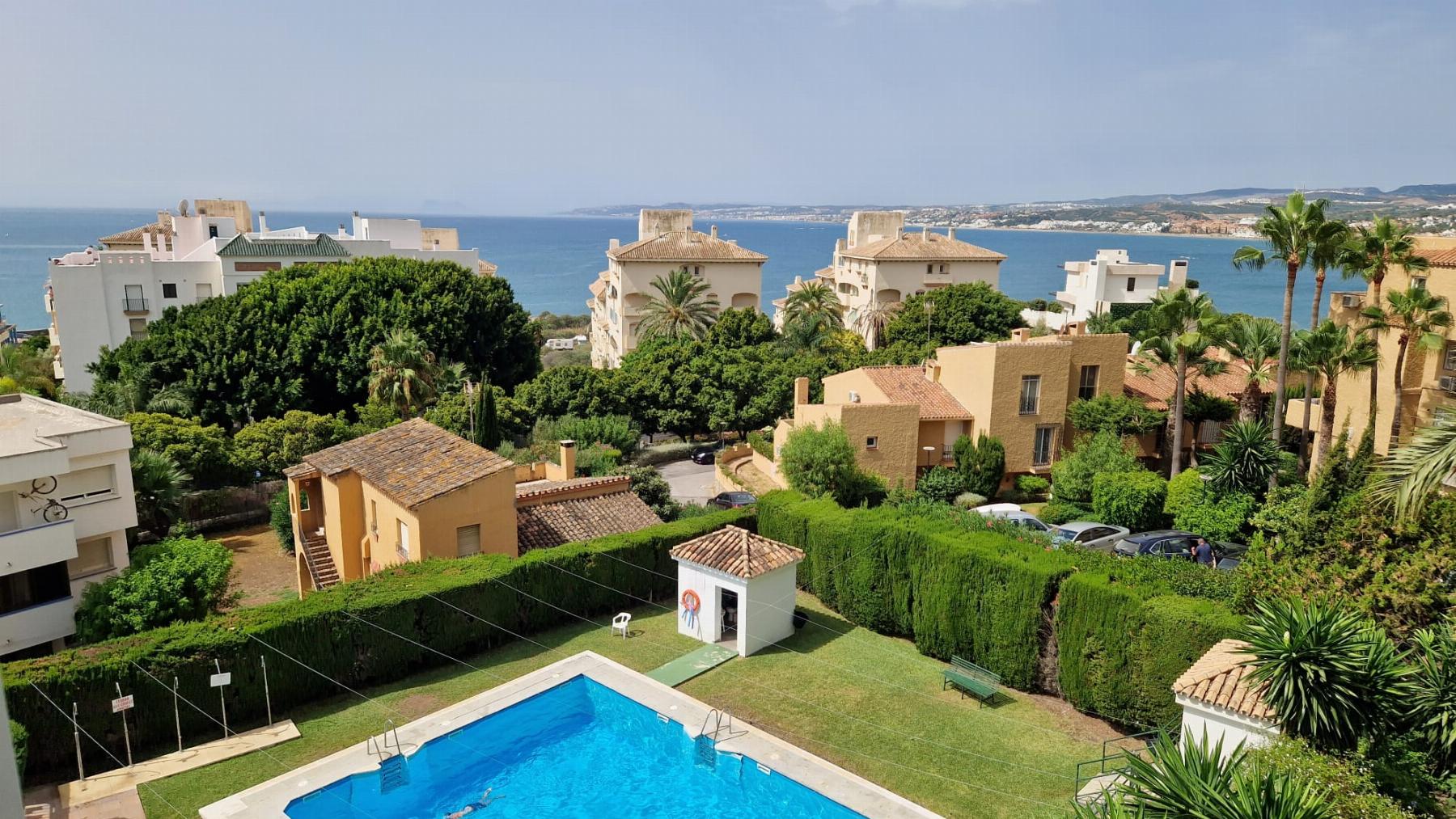 Venta de piso en Estepona