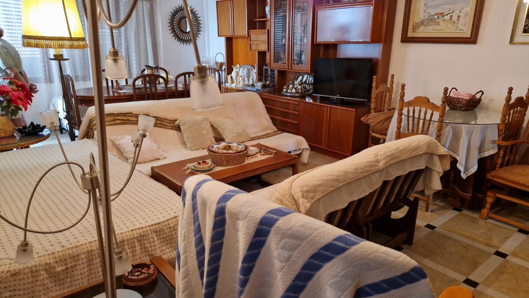 Venta de piso en Estepona