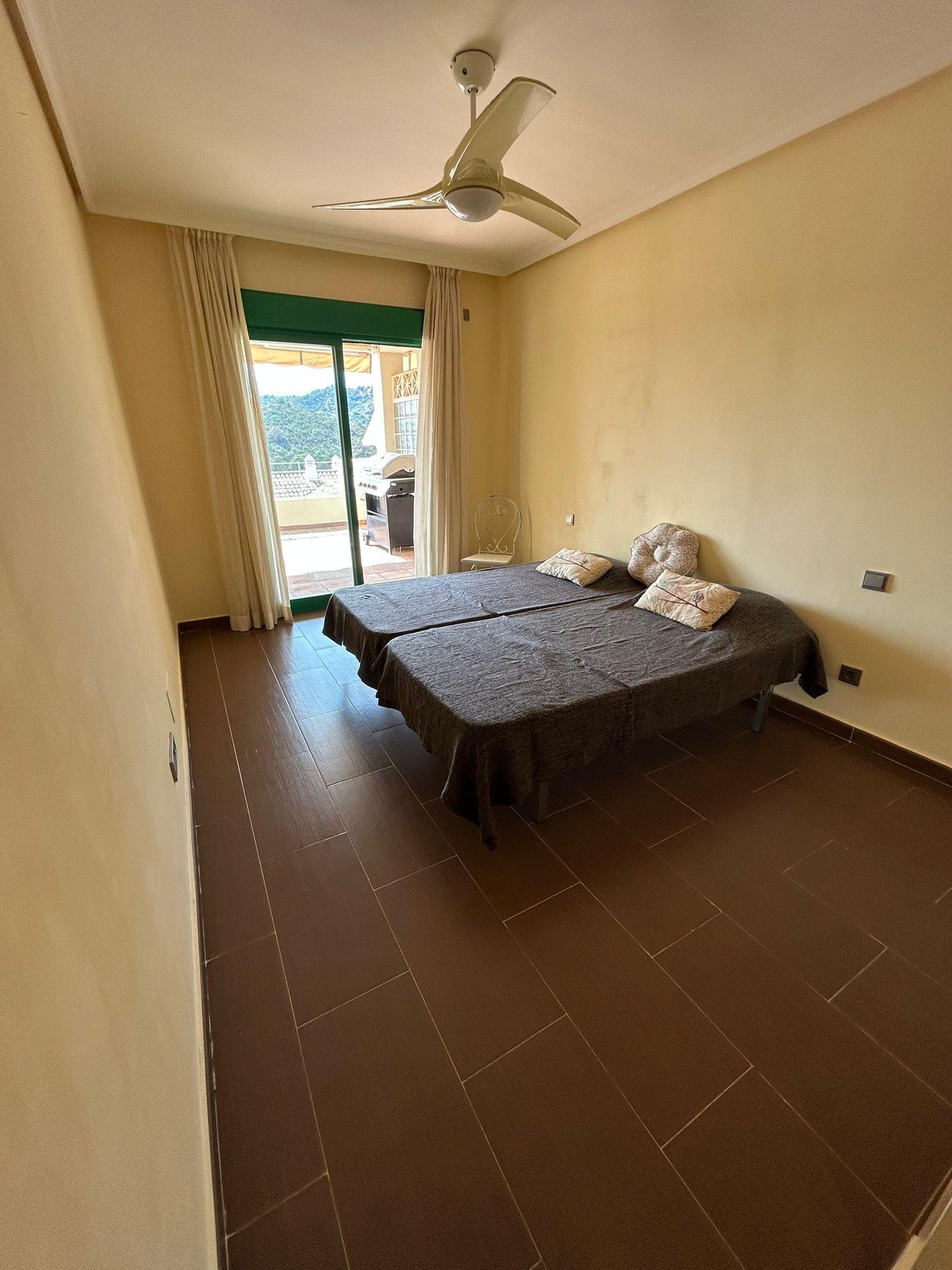 Venta de piso en Estepona