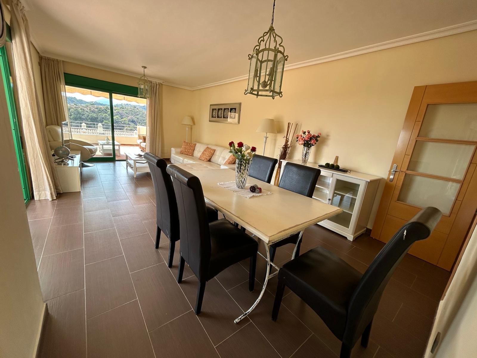 Venta de piso en Estepona