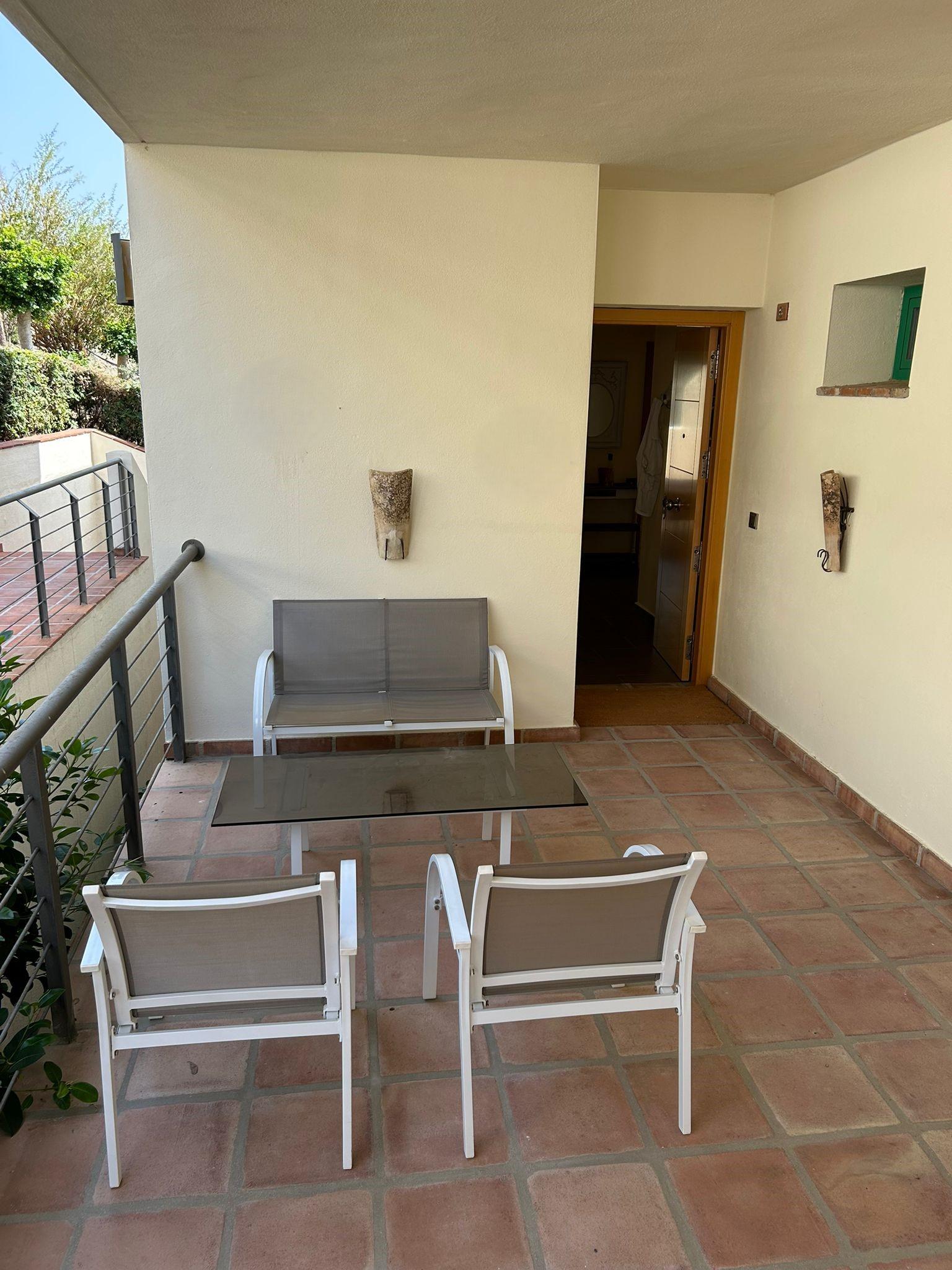 Venta de piso en Estepona