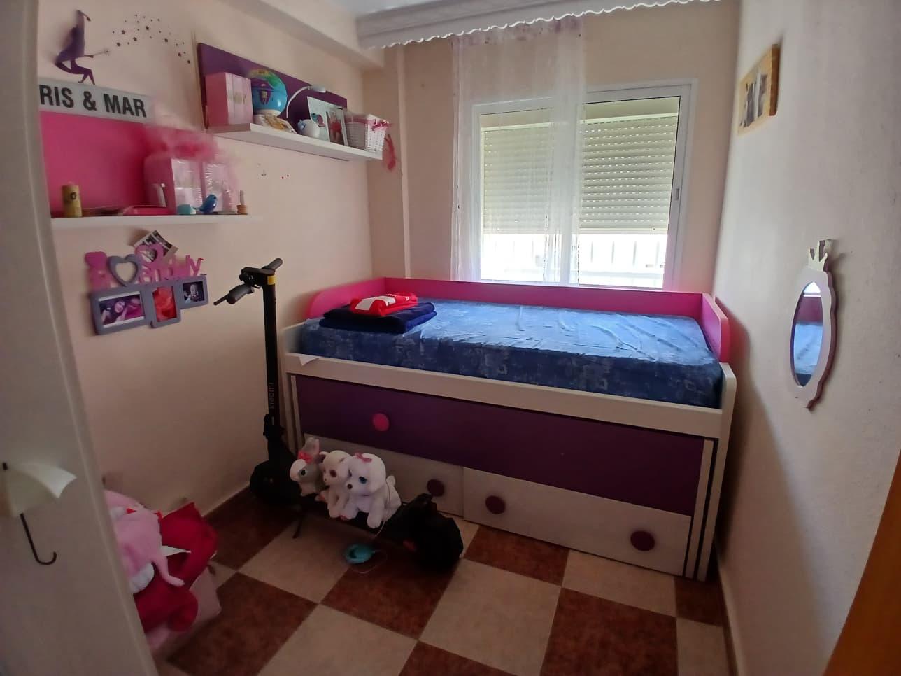 Venta de piso en Estepona