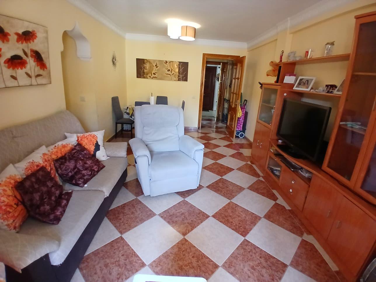 Venta de piso en Estepona