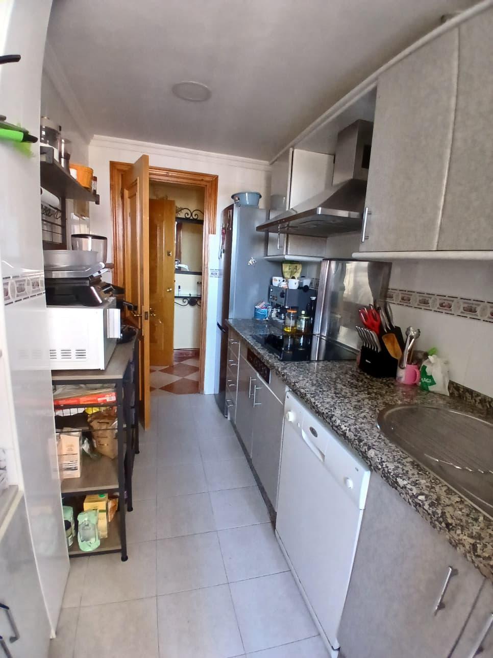 Venta de piso en Estepona