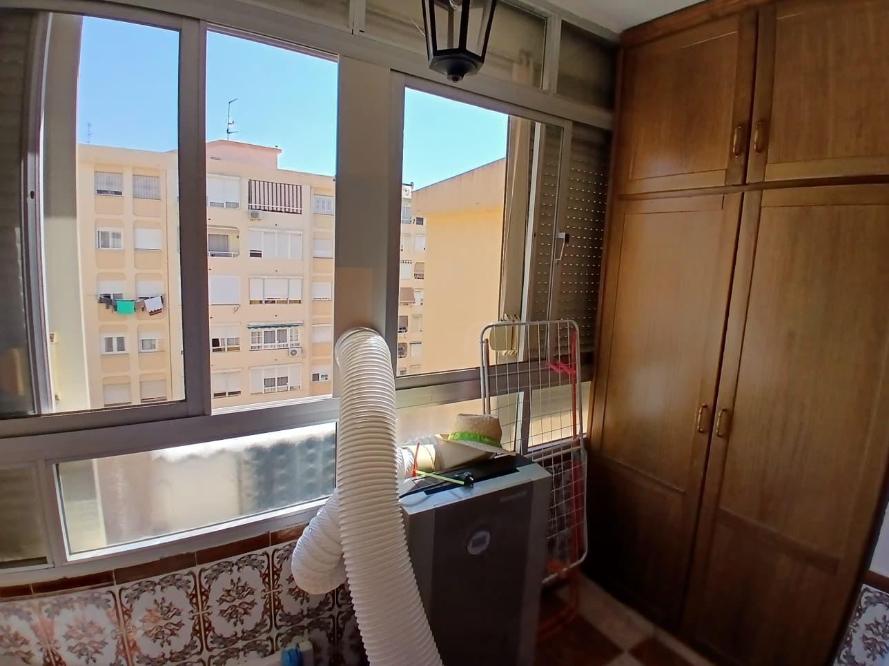 Venta de piso en Estepona