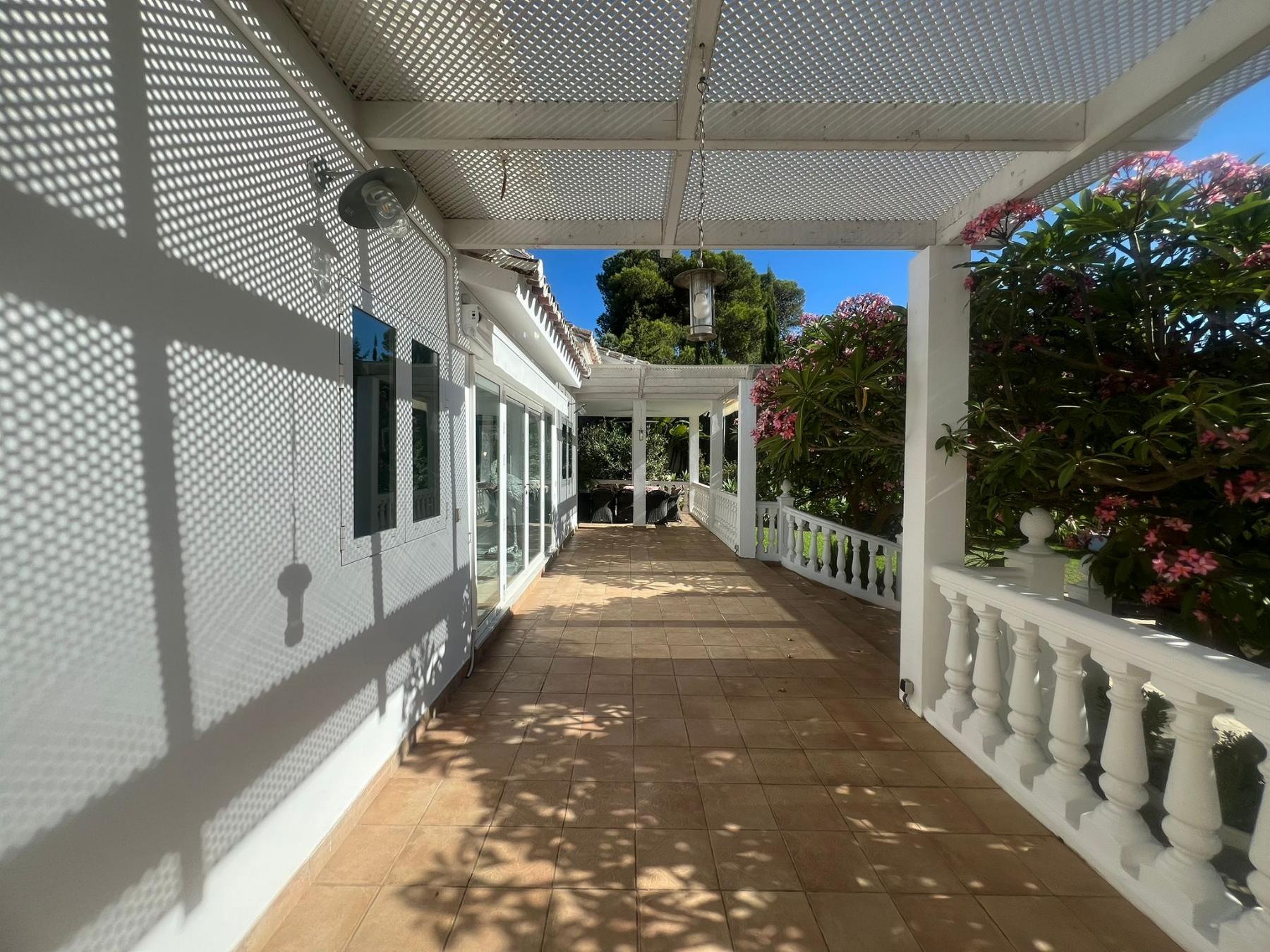 For sale of chalet in Marbella