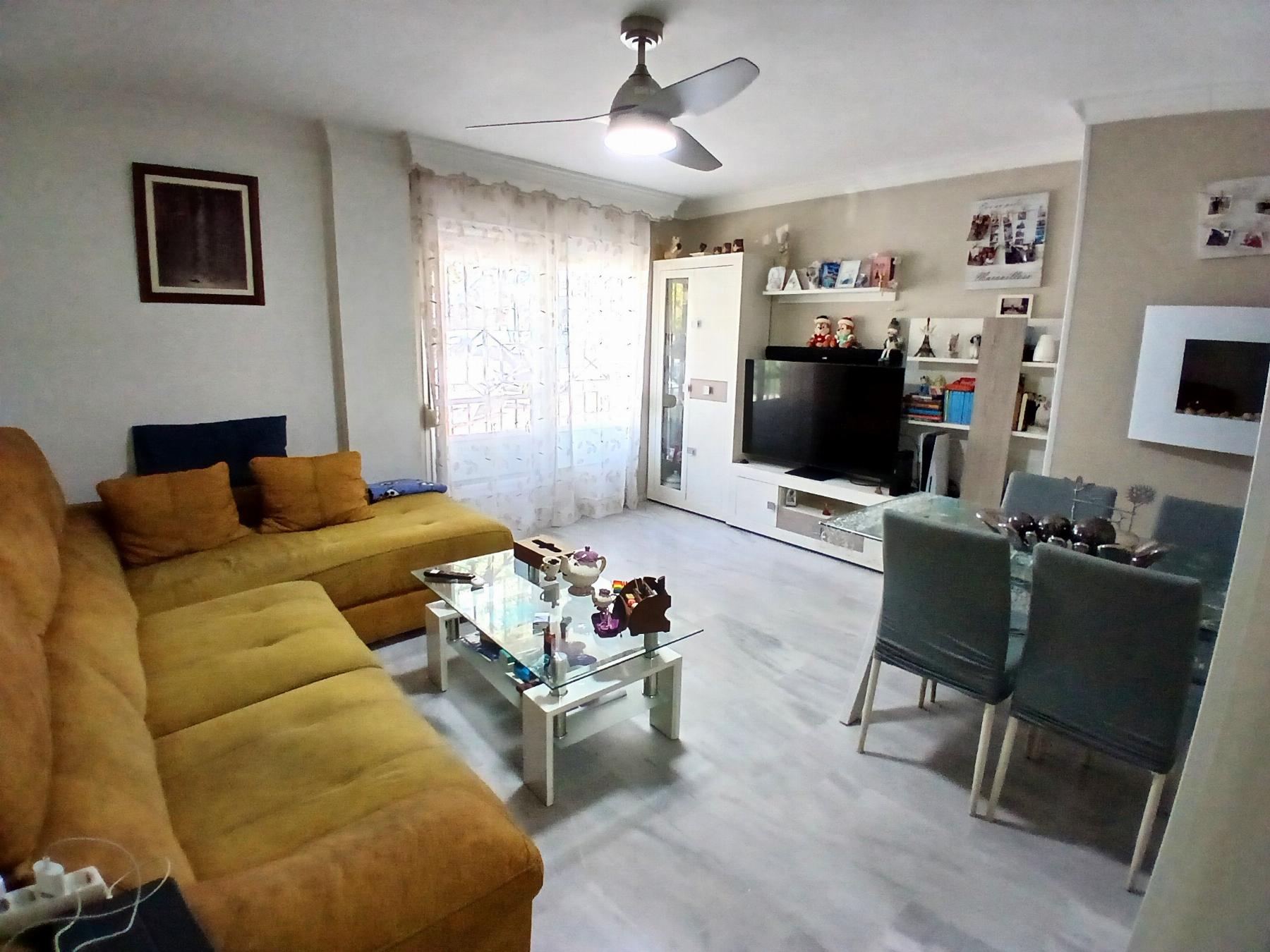 Venta de piso en Estepona