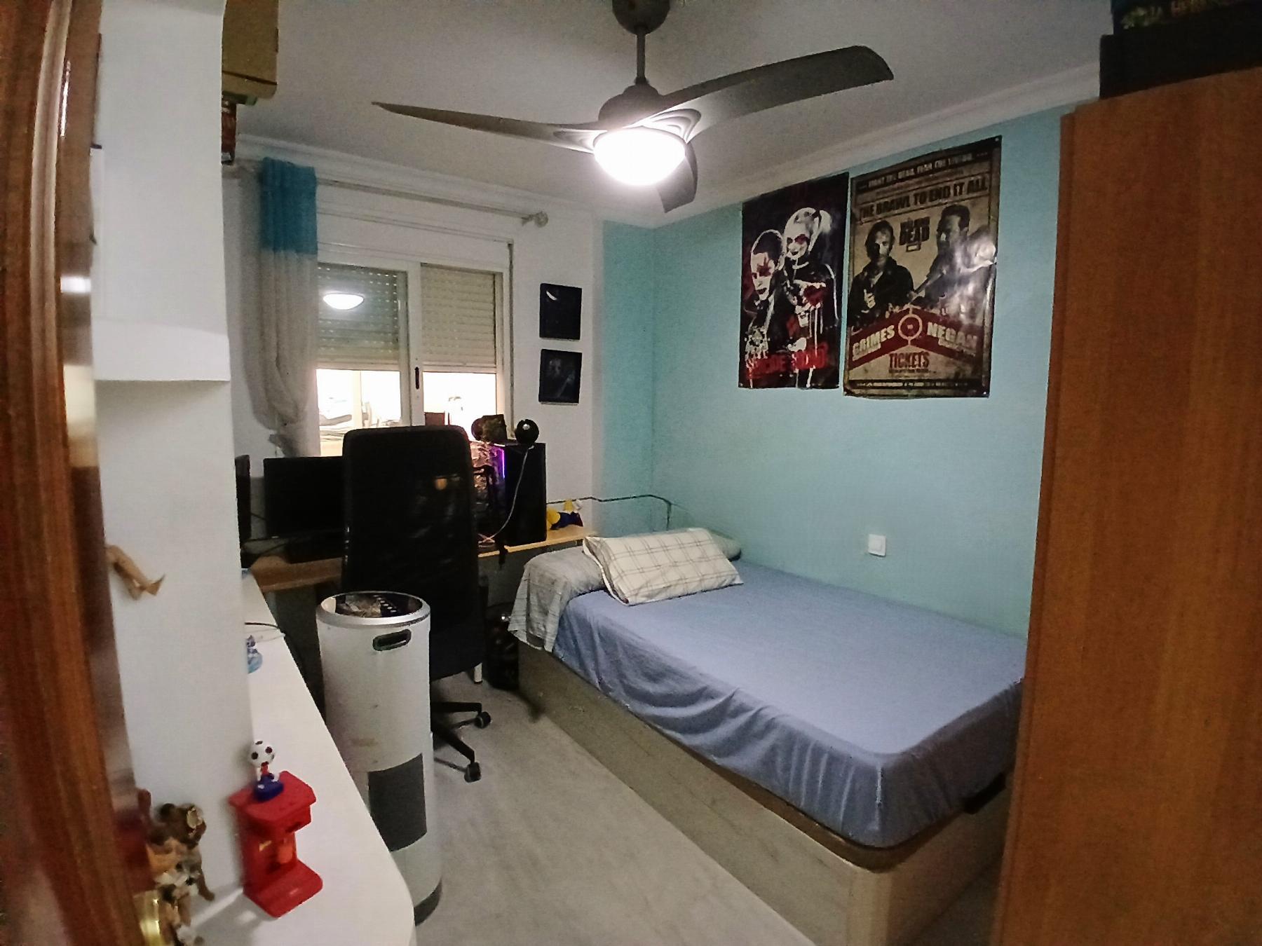 Venta de piso en Estepona