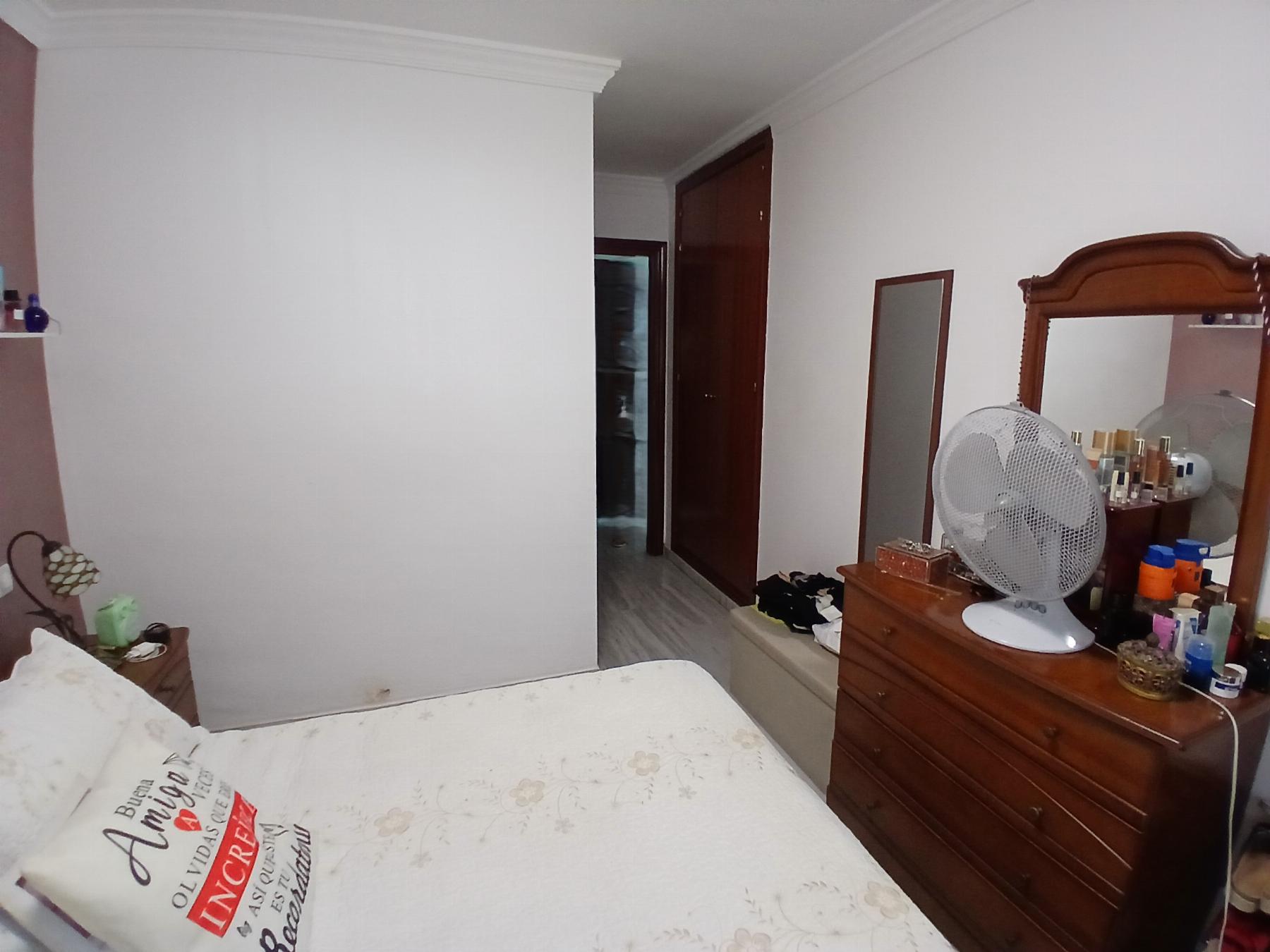 Venta de piso en Estepona