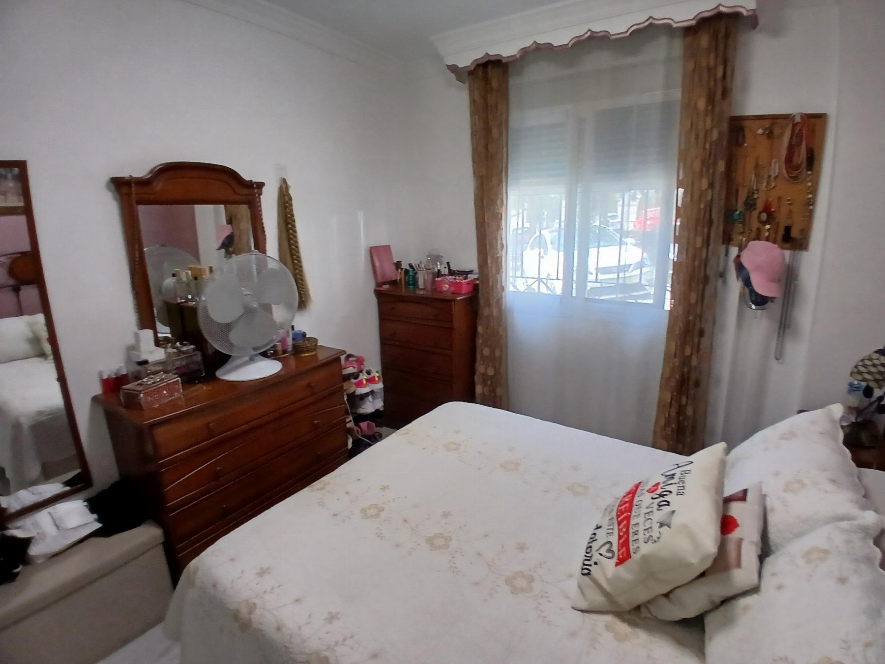 Venta de piso en Estepona