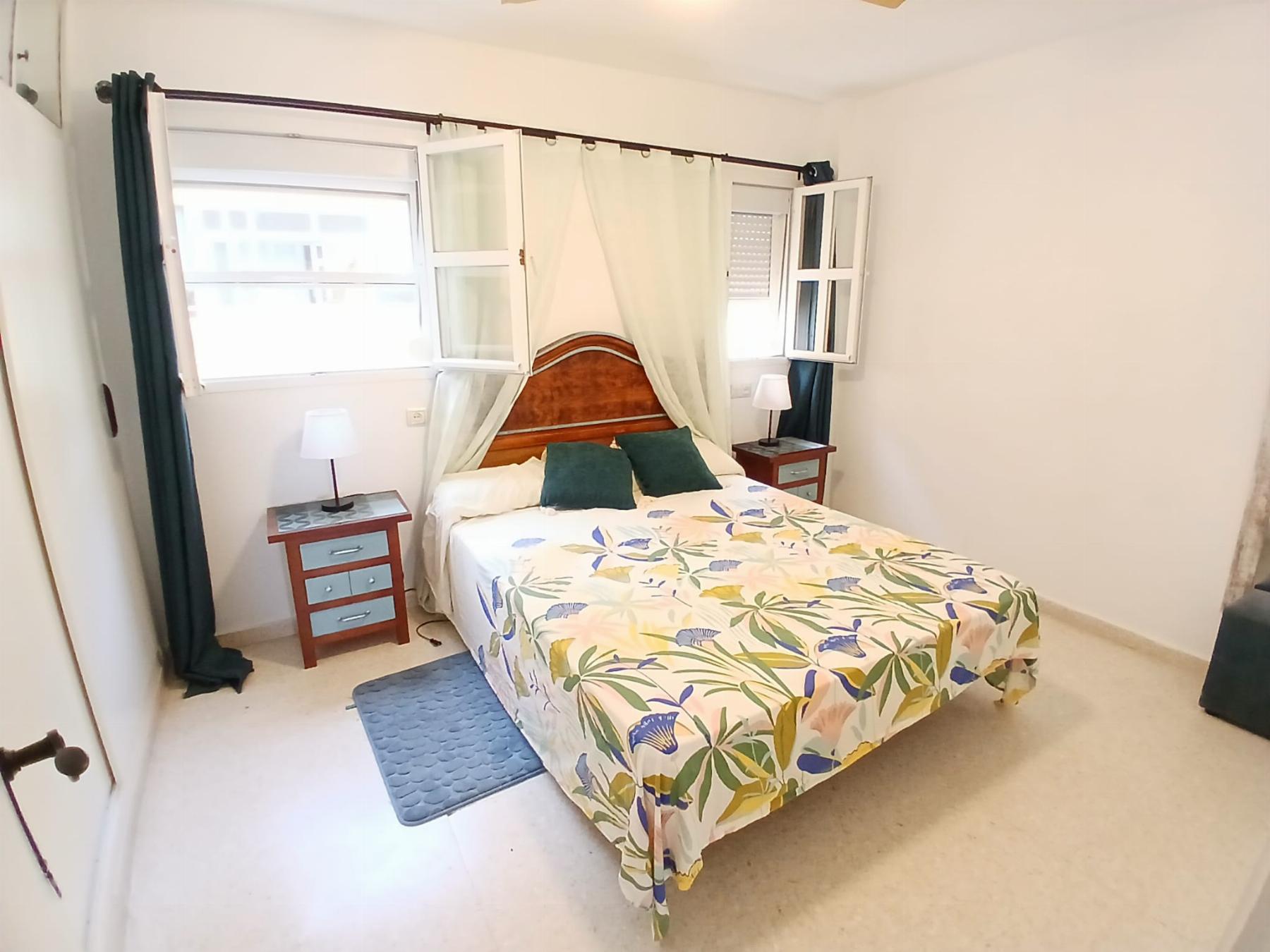 Venta de piso en Estepona