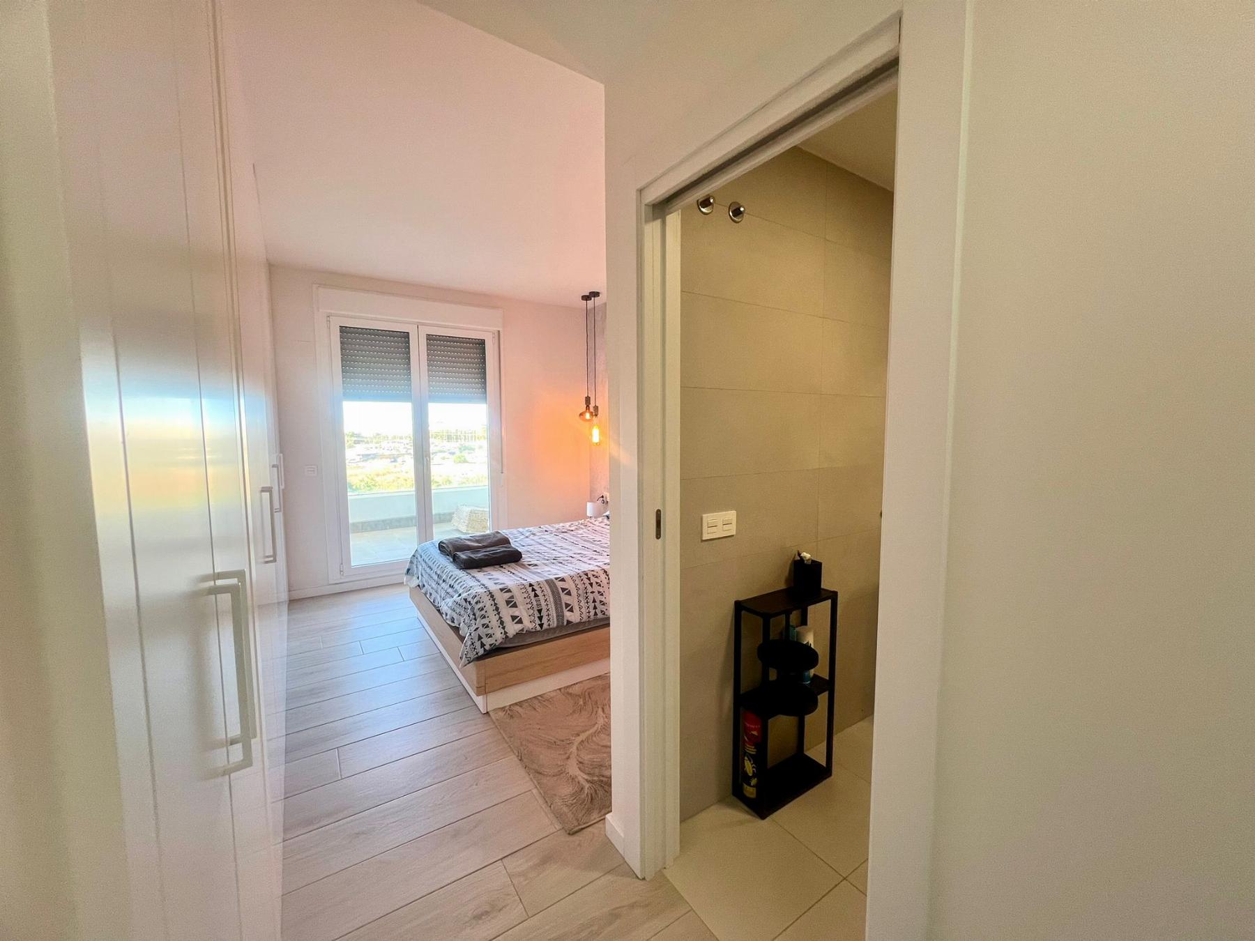 For sale of flat in Nueva Andalucía