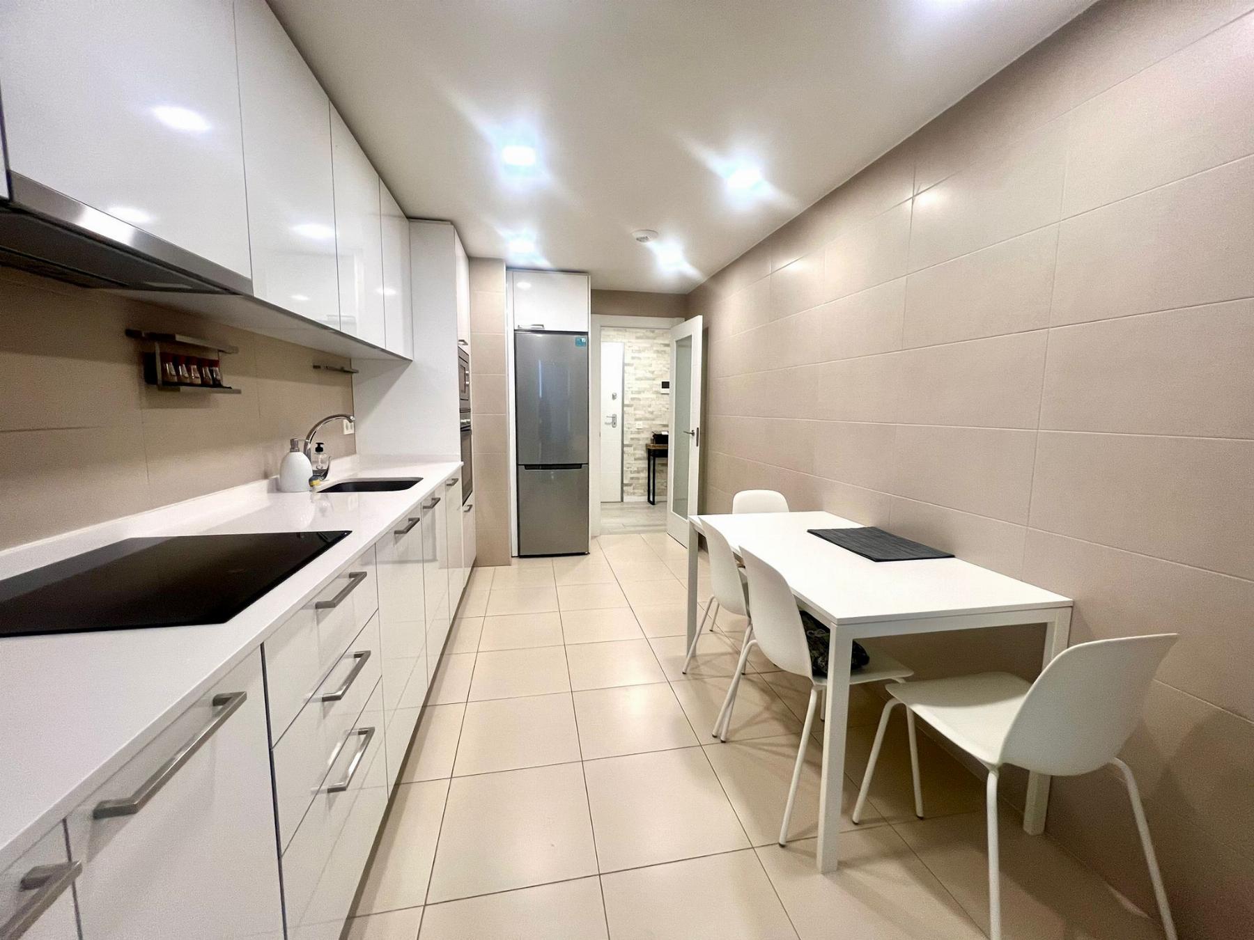 For sale of flat in Nueva Andalucía