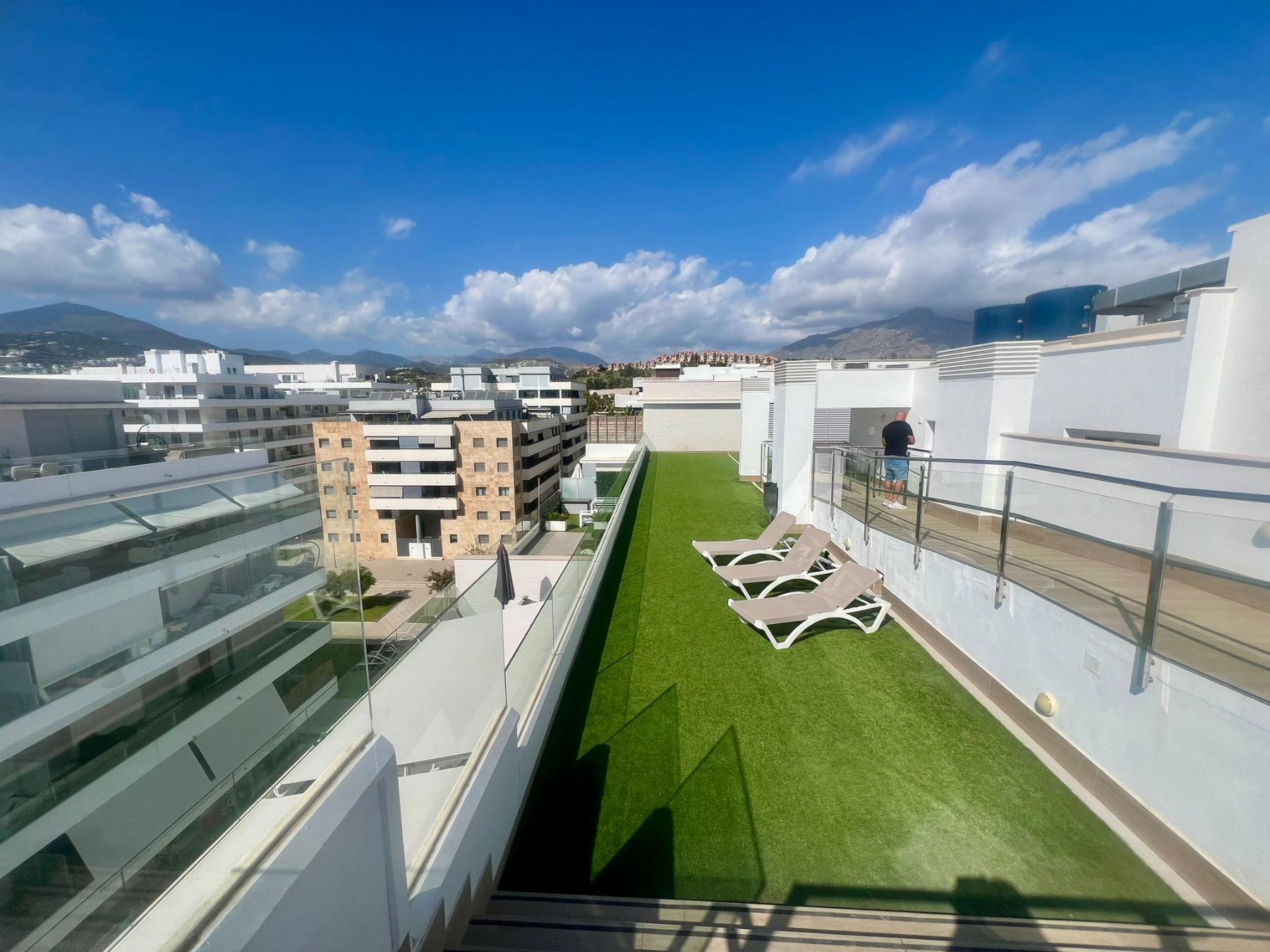 For sale of flat in Nueva Andalucía