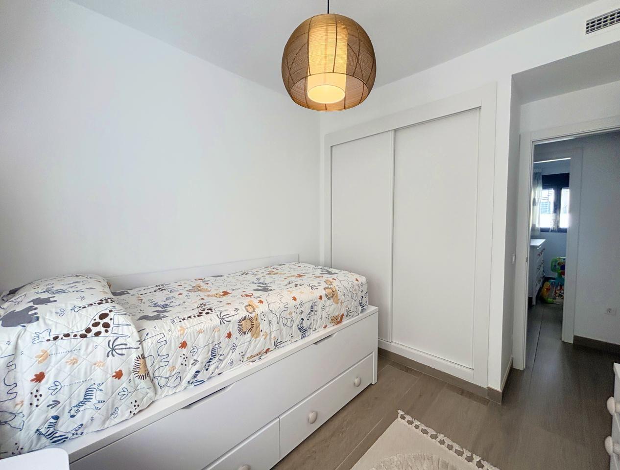 Venta de piso en Estepona