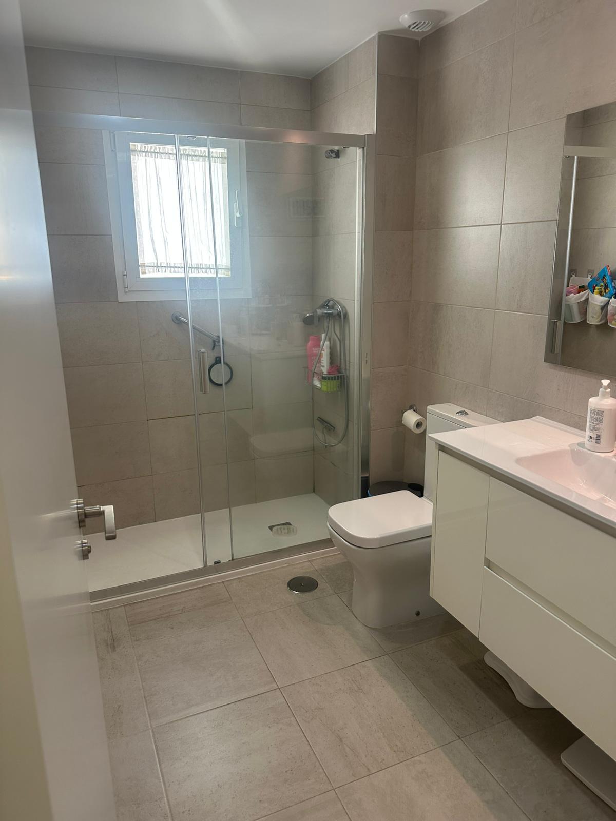 Venta de piso en Estepona
