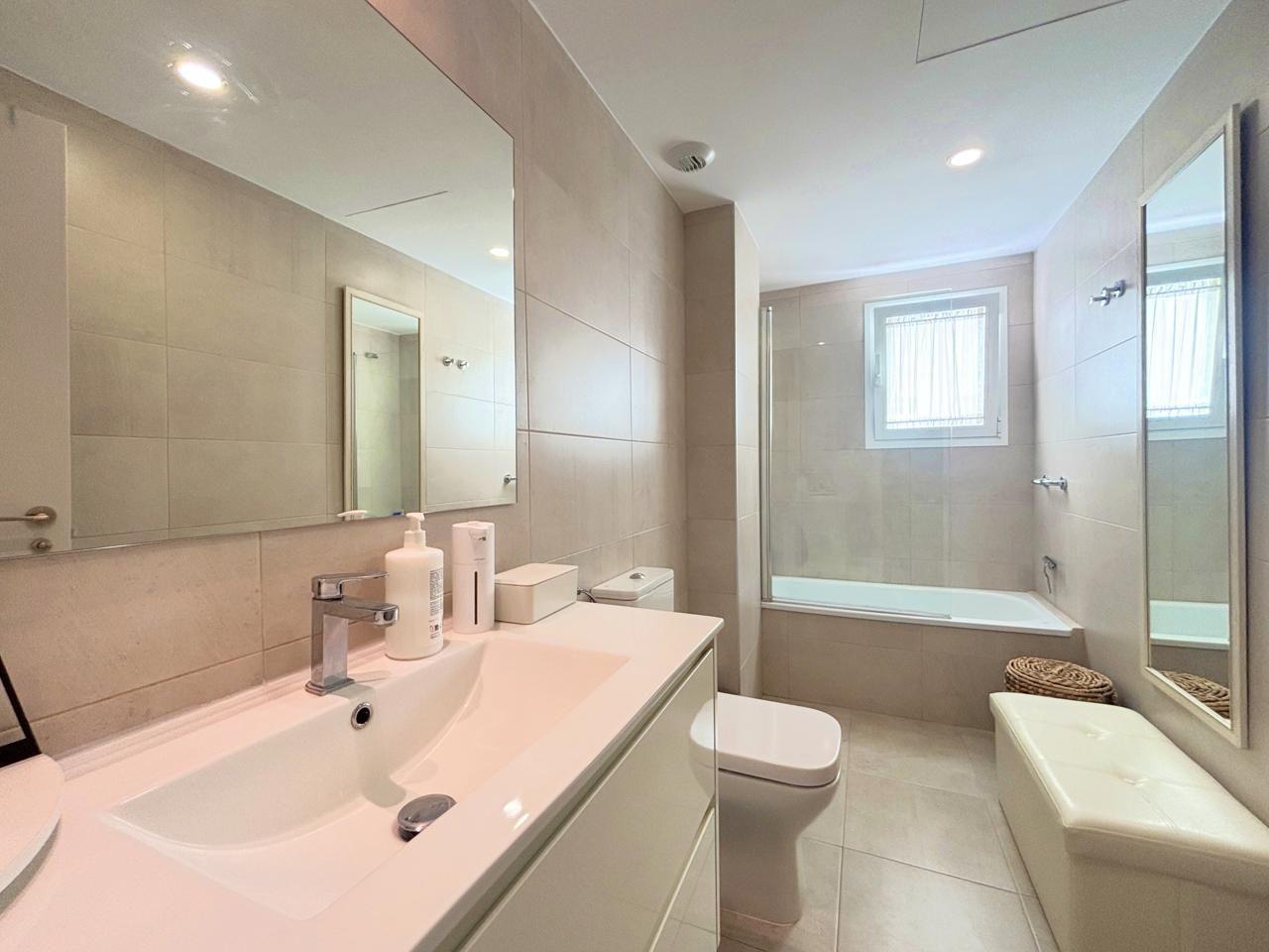 Venta de piso en Estepona