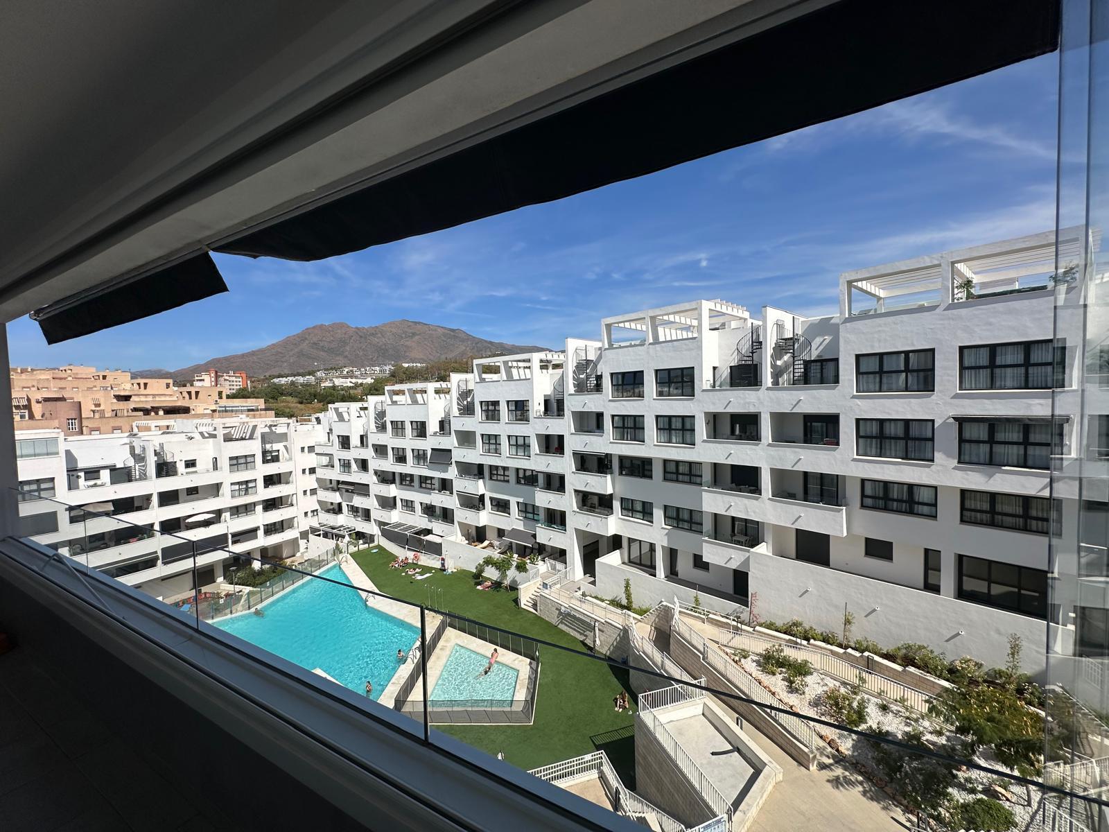 Venta de piso en Estepona