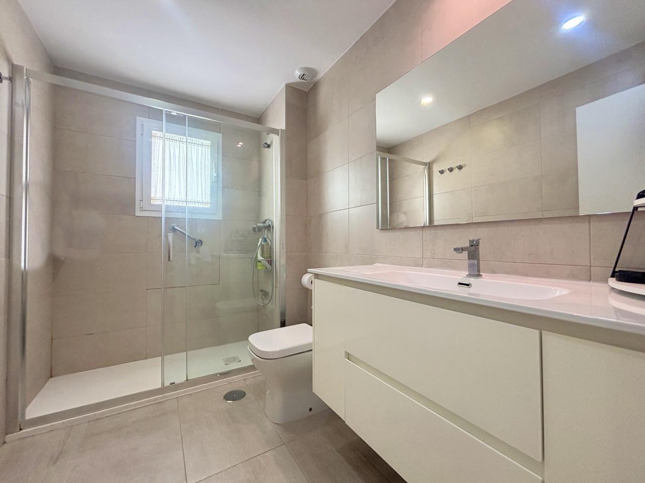 Venta de piso en Estepona