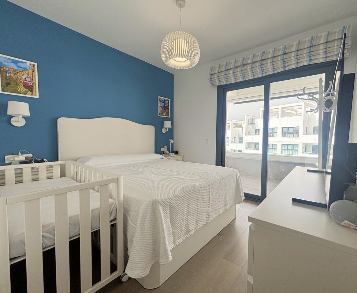 Venta de piso en Estepona