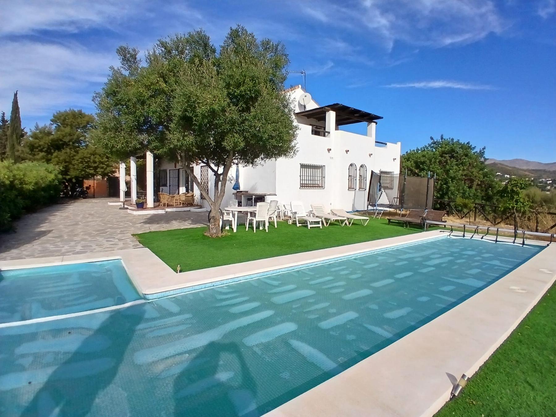 Venta de casa en Estepona