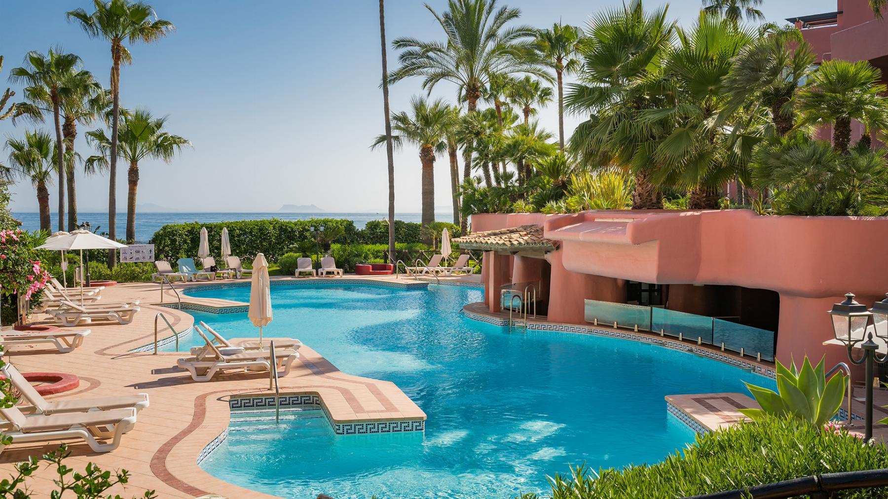 Venta de piso en Estepona