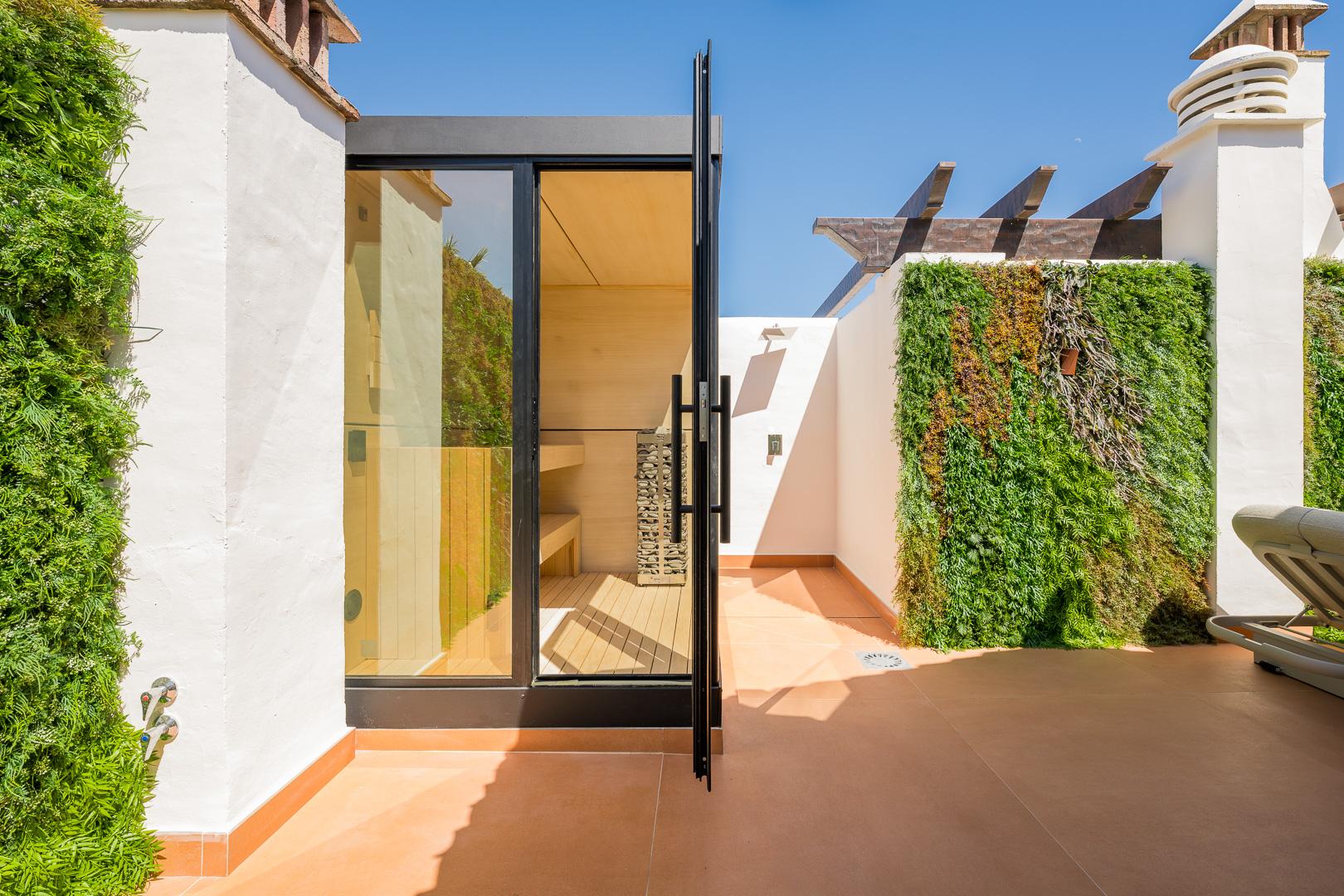 Venta de Ático en Estepona