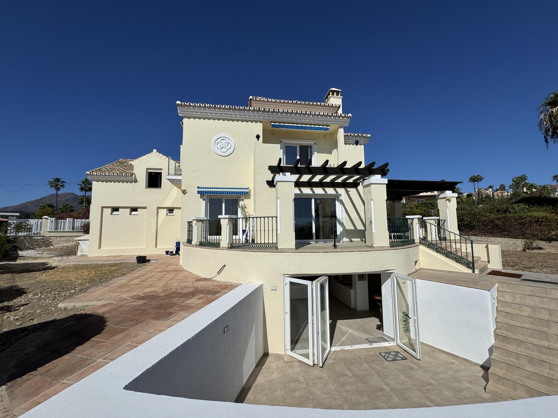 Venta de villa en Estepona