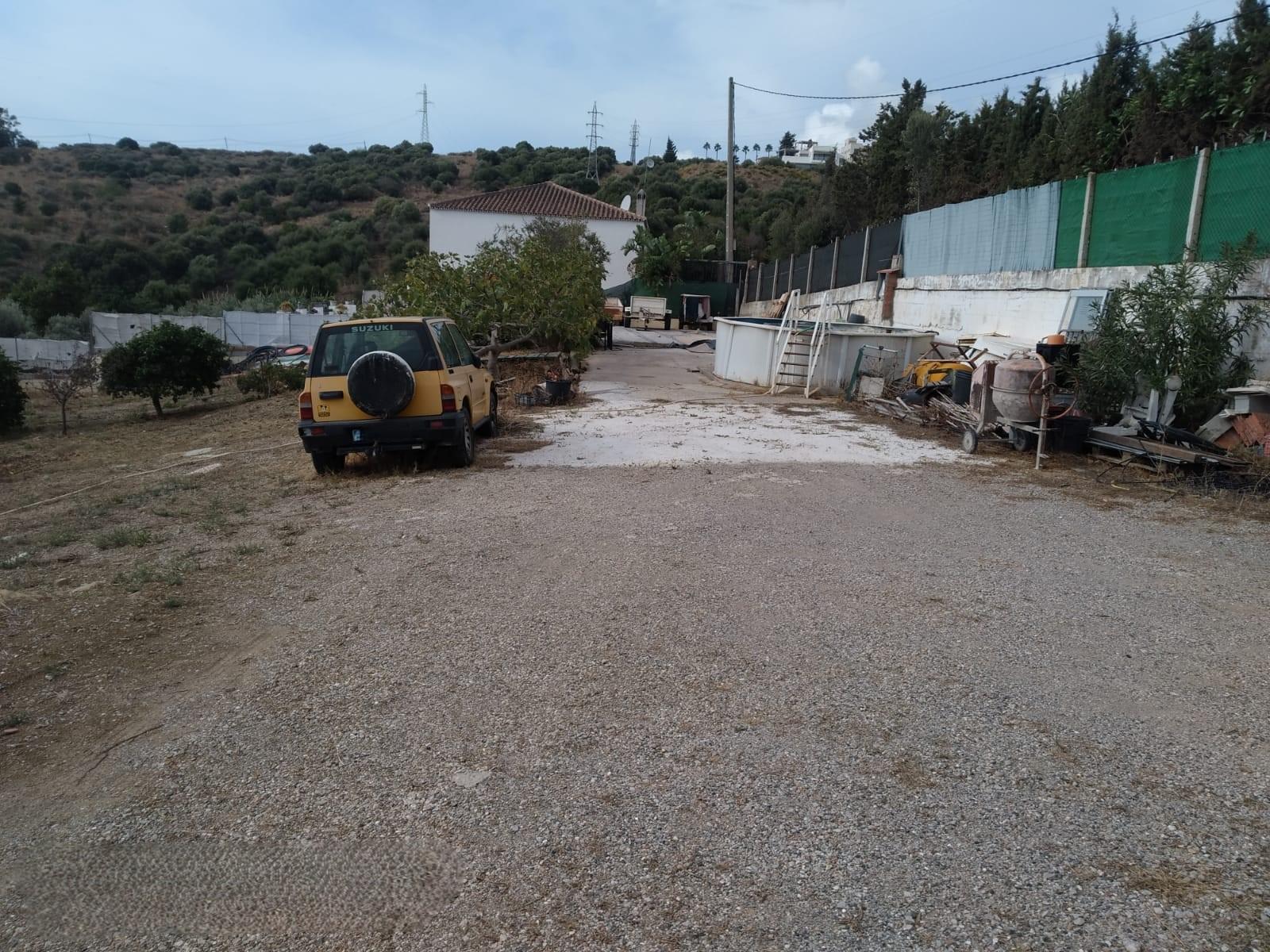 For sale of land in Estepona