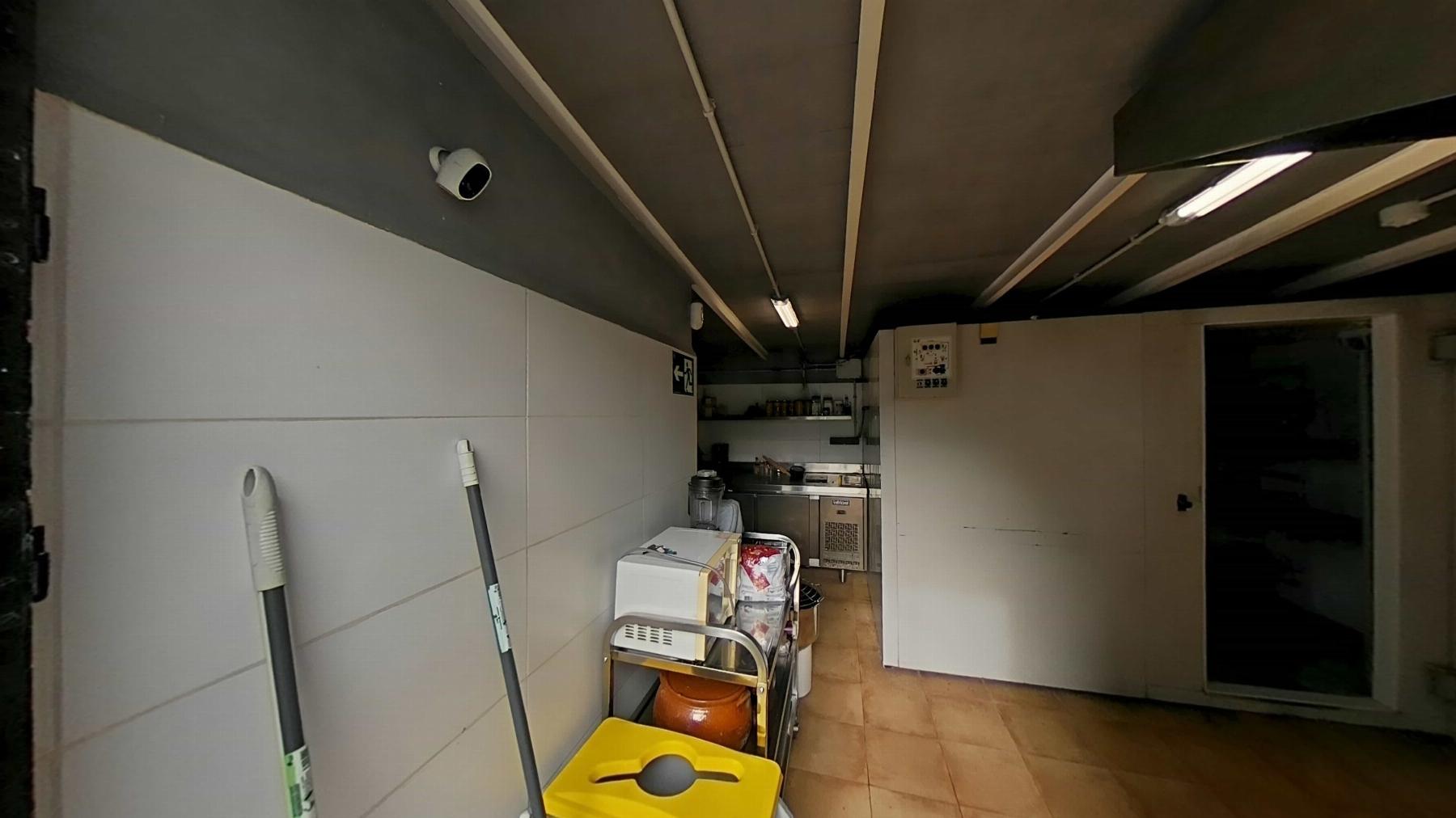 Venta de local en Estepona